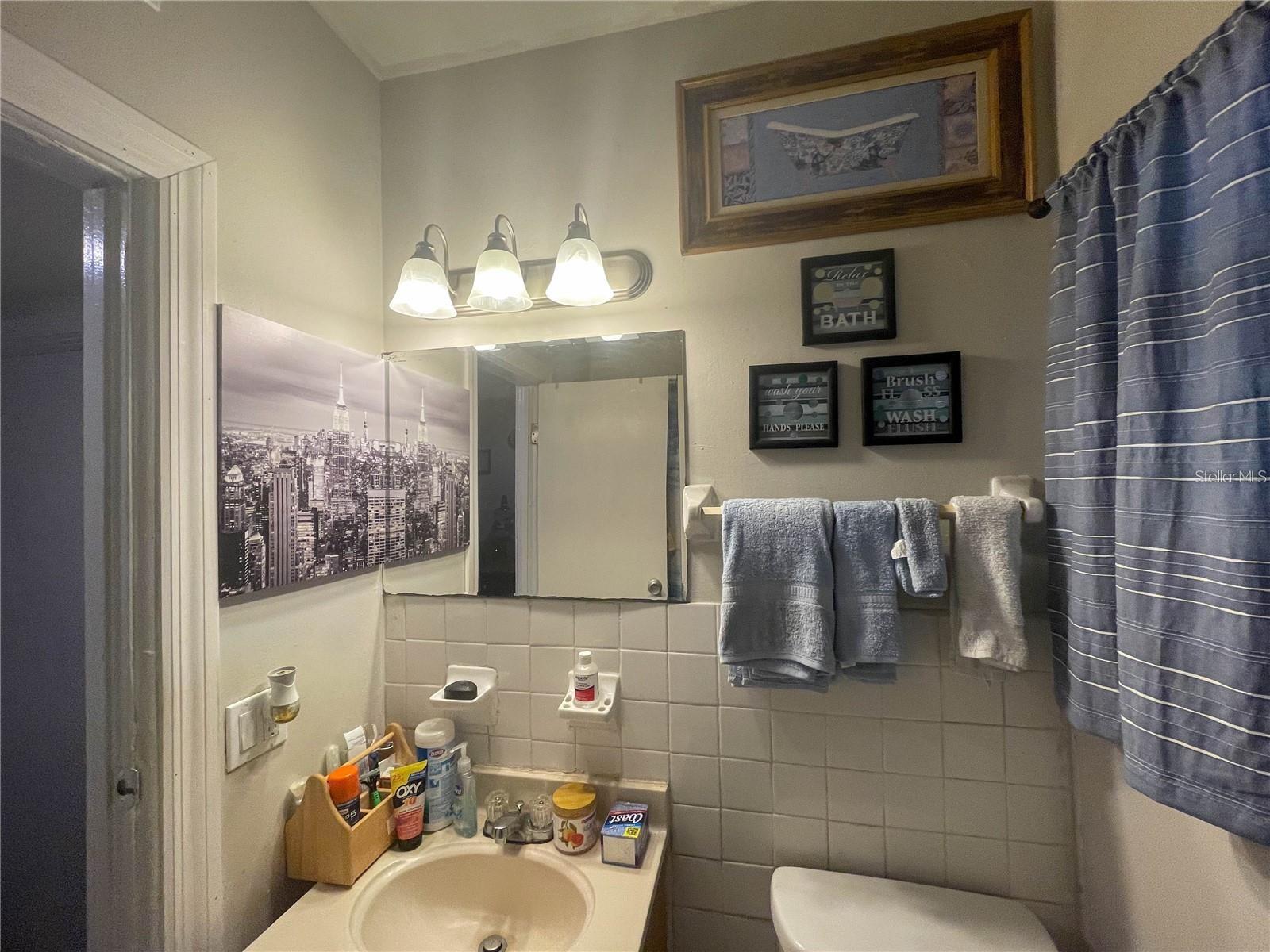 Image 14 of 24 For 2506 Perrine Place