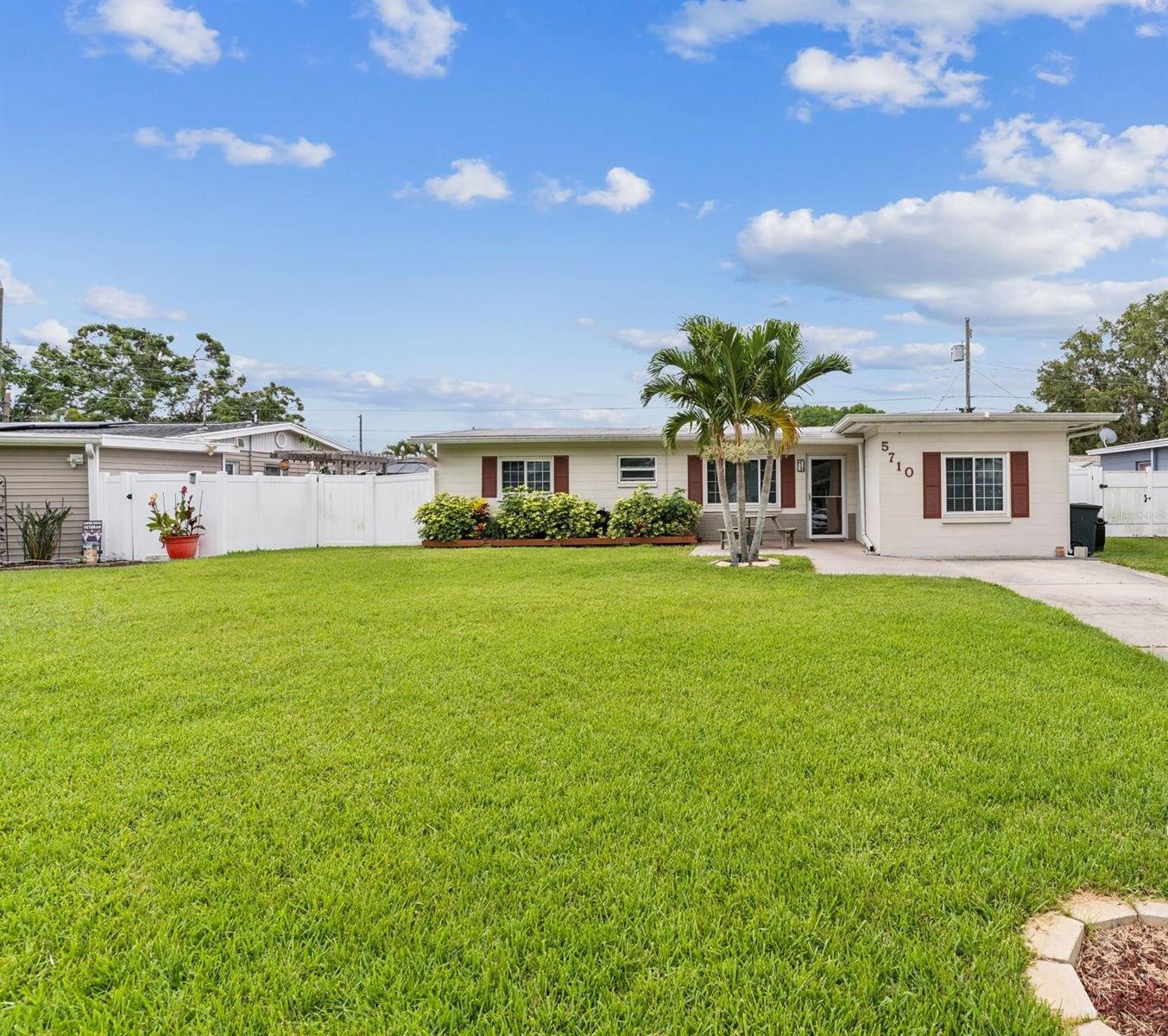 Image 2 of 33 For 5710 92nd Terrace N