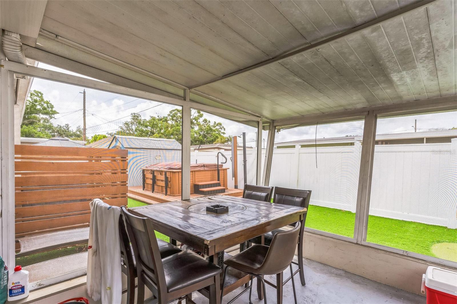 Image 4 of 33 For 5710 92nd Terrace N