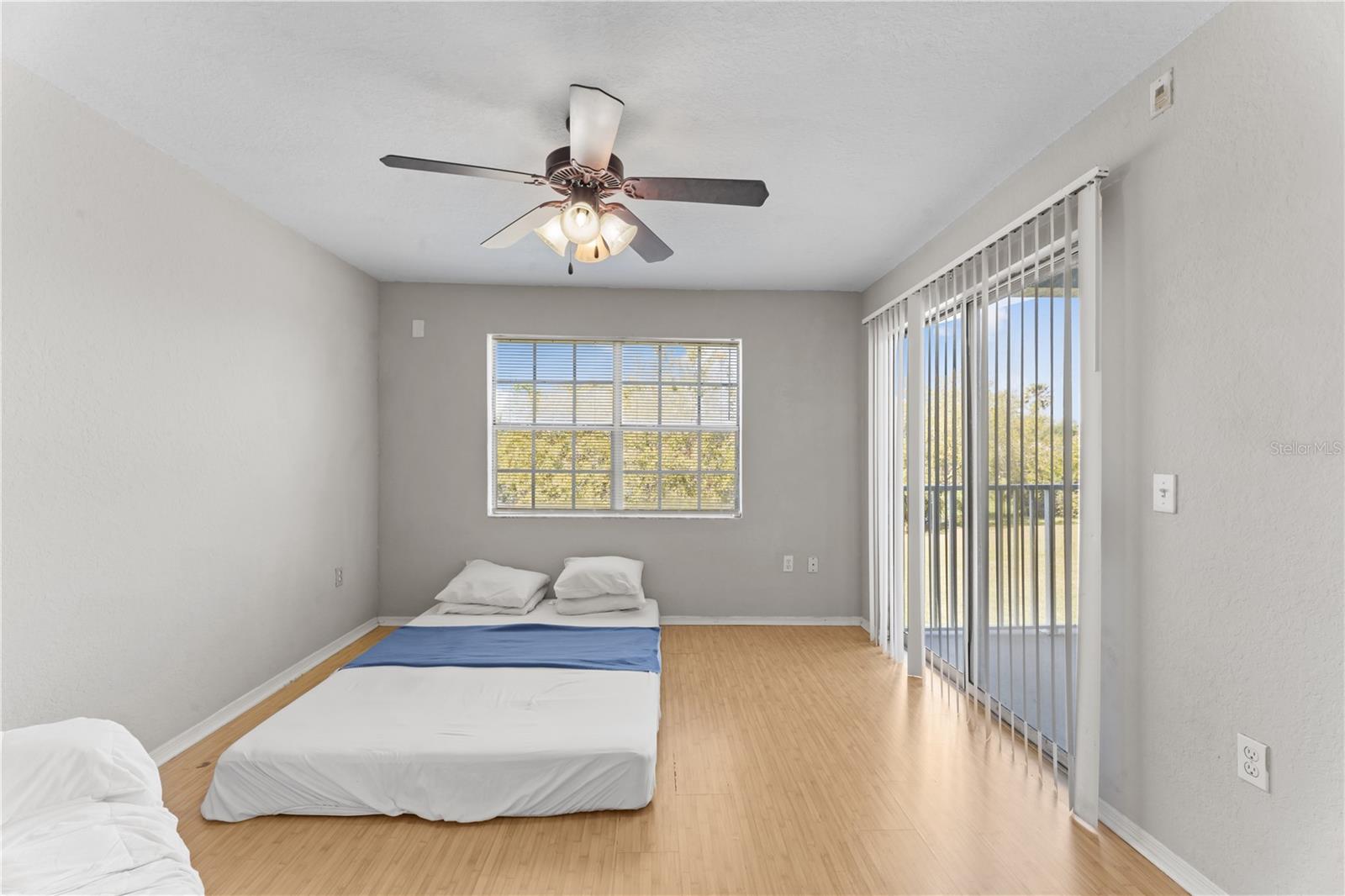 Image 10 of 31 For 13929 Fairway Island Drive 825