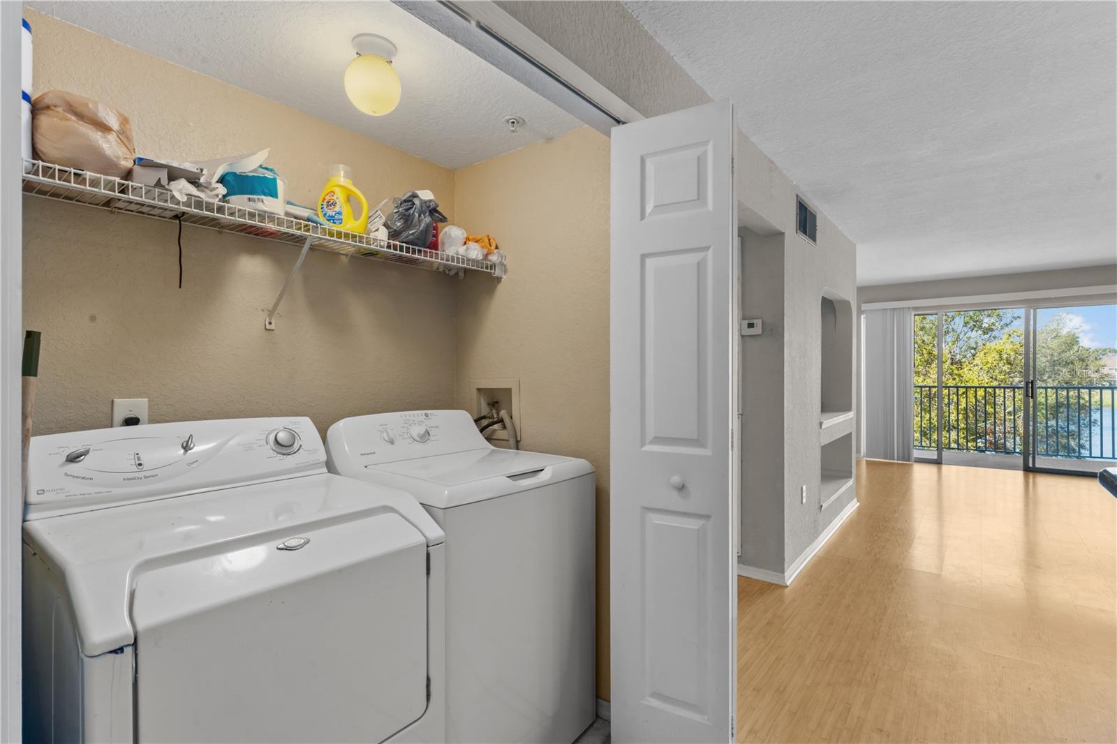 Image 13 of 31 For 13929 Fairway Island Drive 825