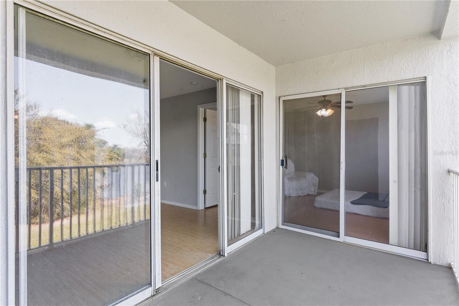 Image 24 of 31 For 13929 Fairway Island Drive 825