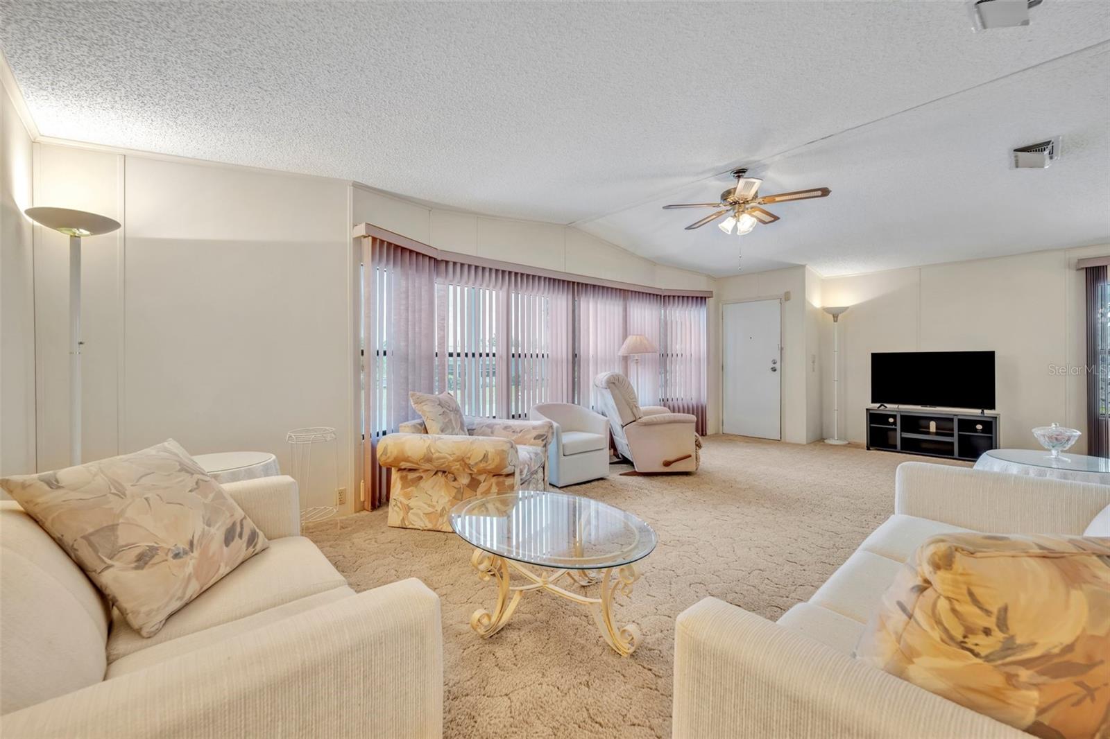 Image 8 of 39 For 750 Polo Park Boulevard