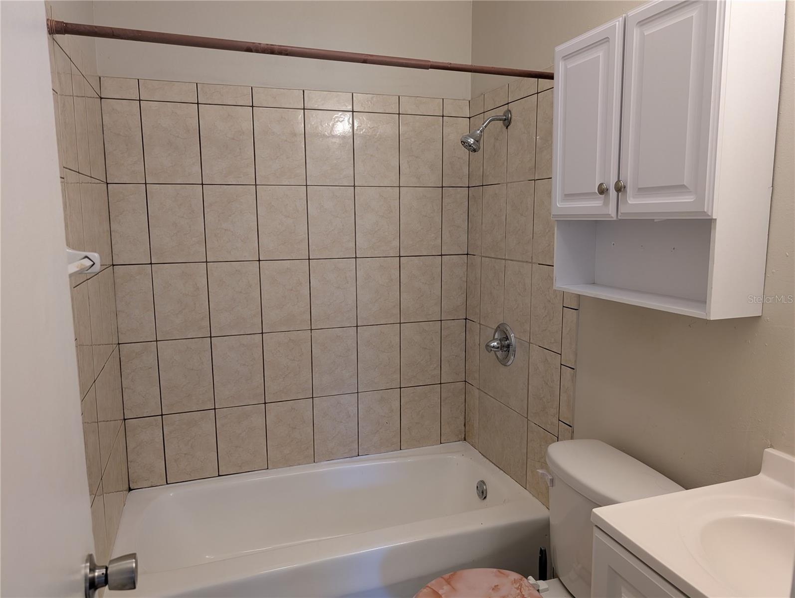 Image 16 of 17 For 8944 Temple Terrace Highway 8948