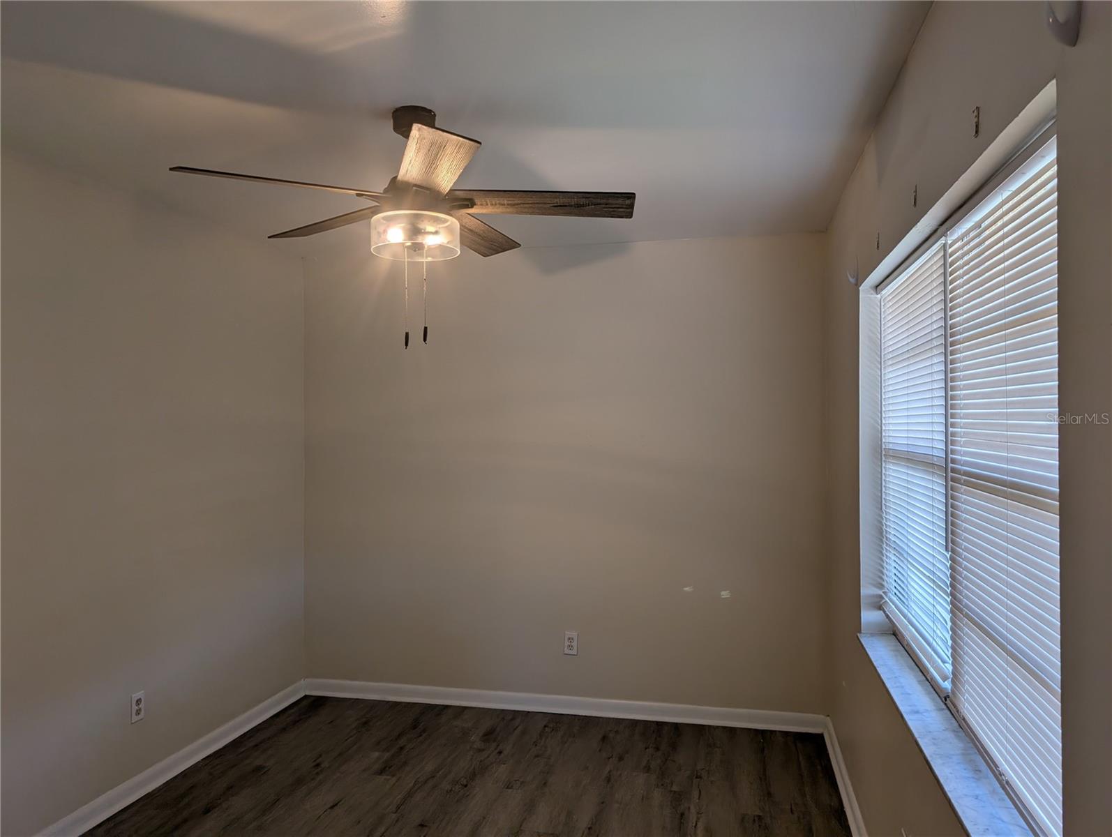 Image 4 of 17 For 8944 Temple Terrace Highway 8948