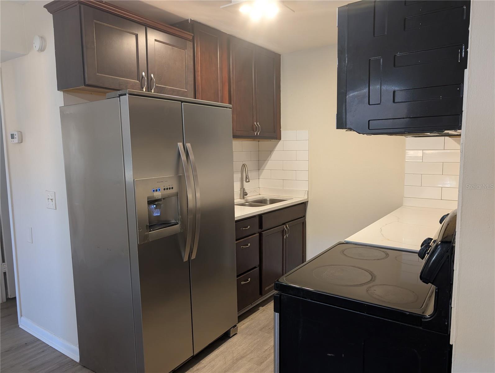 Image 7 of 17 For 8944 Temple Terrace Highway 8948