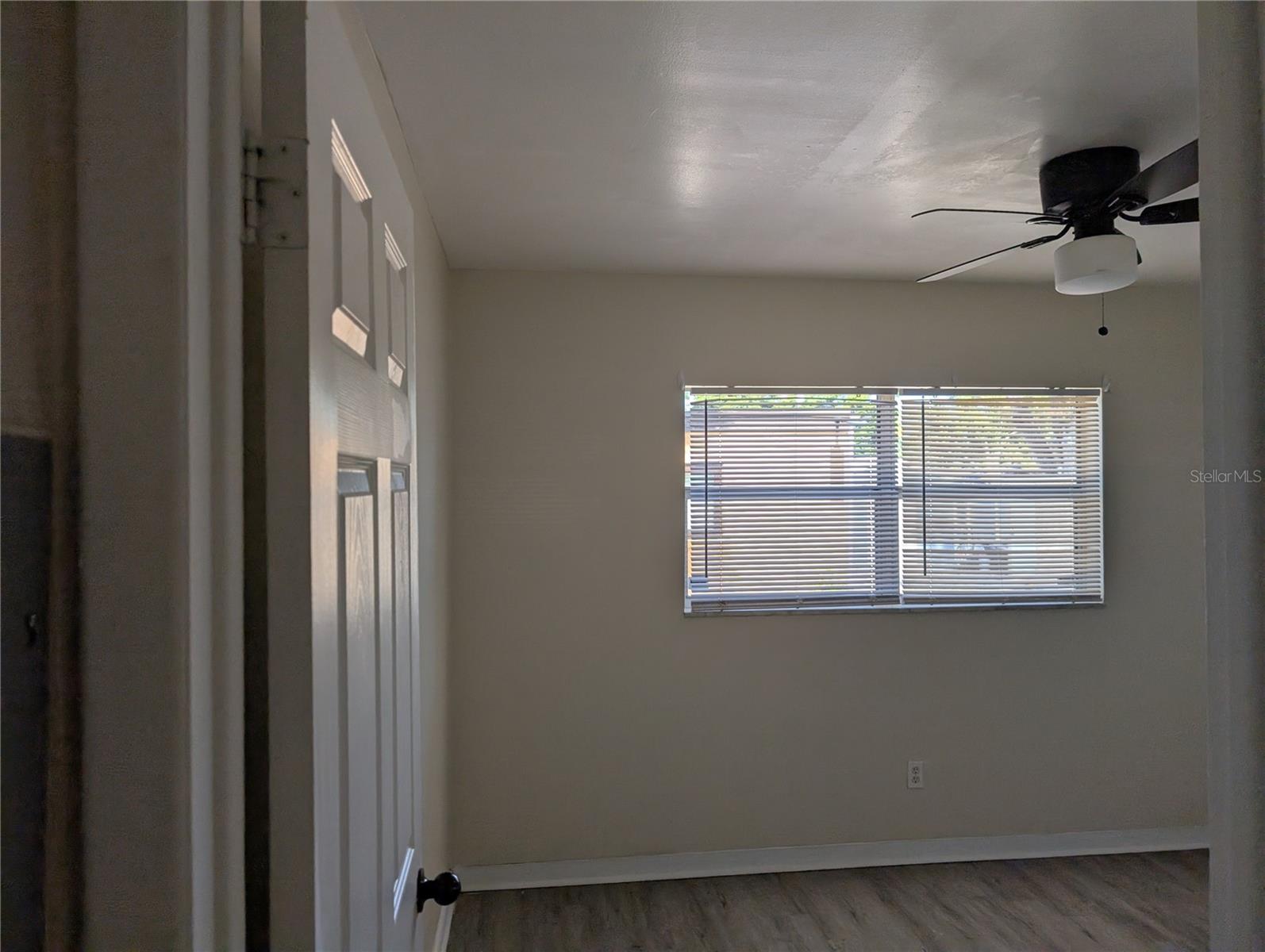 Image 9 of 17 For 8944 Temple Terrace Highway 8948