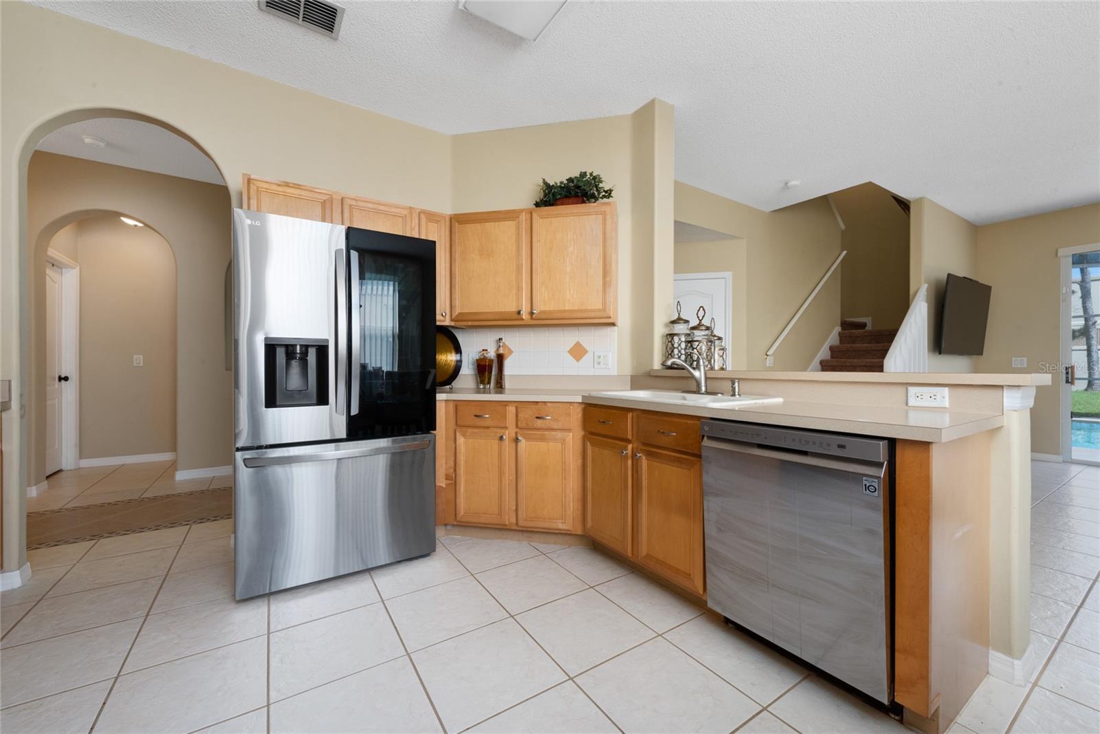 Image 11 of 36 For 5007 Bellthorn Drive