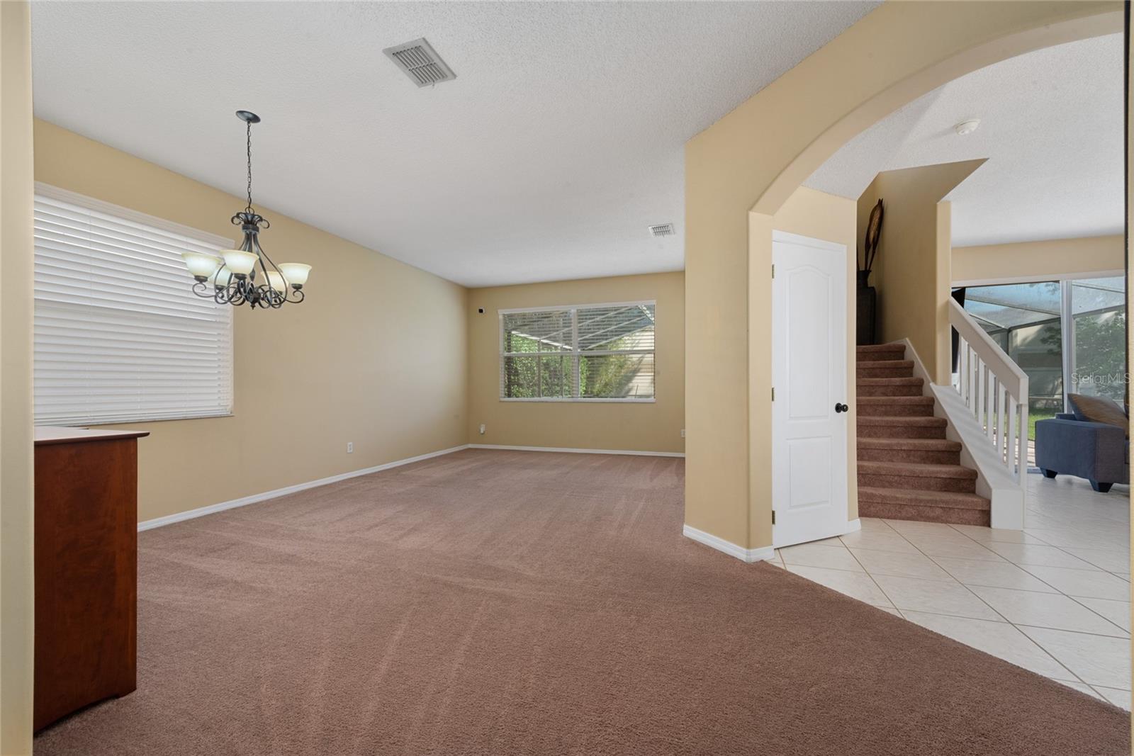 Image 14 of 36 For 5007 Bellthorn Drive