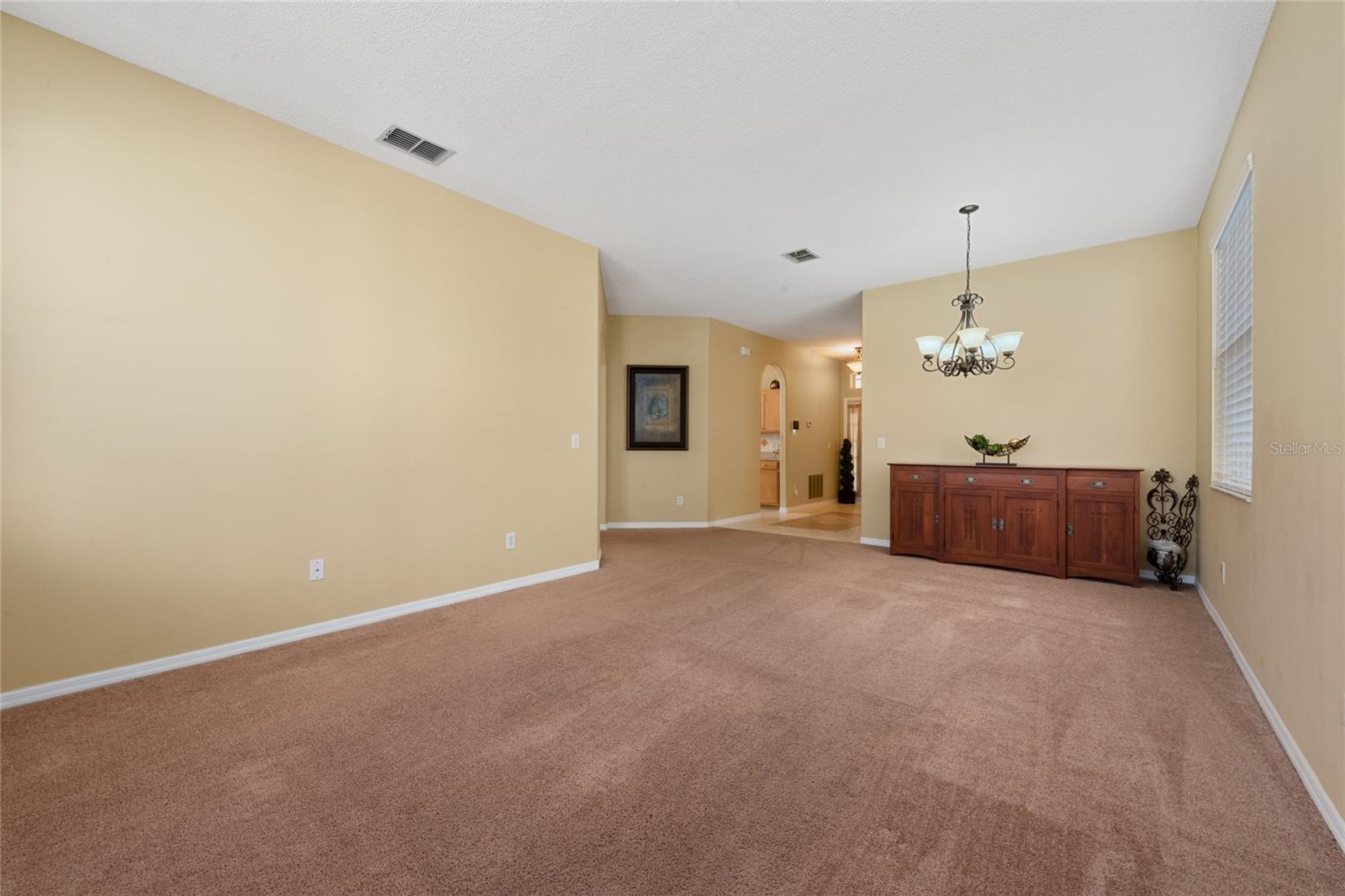 Image 19 of 36 For 5007 Bellthorn Drive