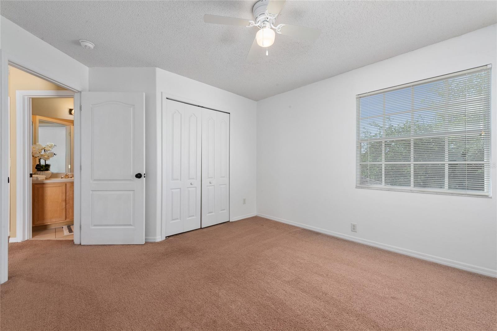 Image 24 of 36 For 5007 Bellthorn Drive