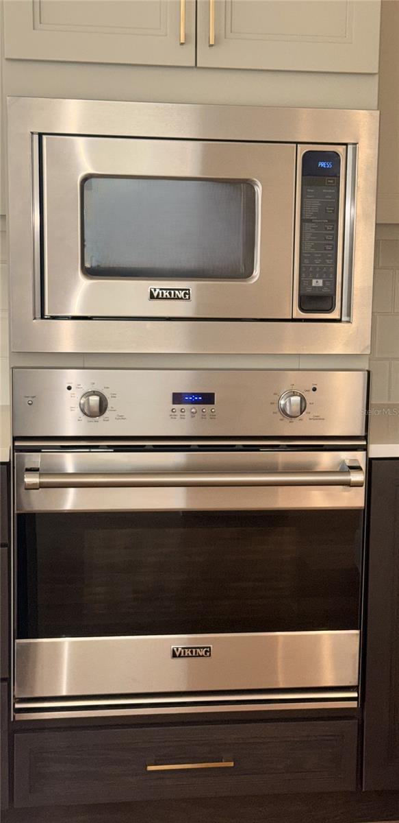 Image 41 of 43 For 6125 Village Edge Place