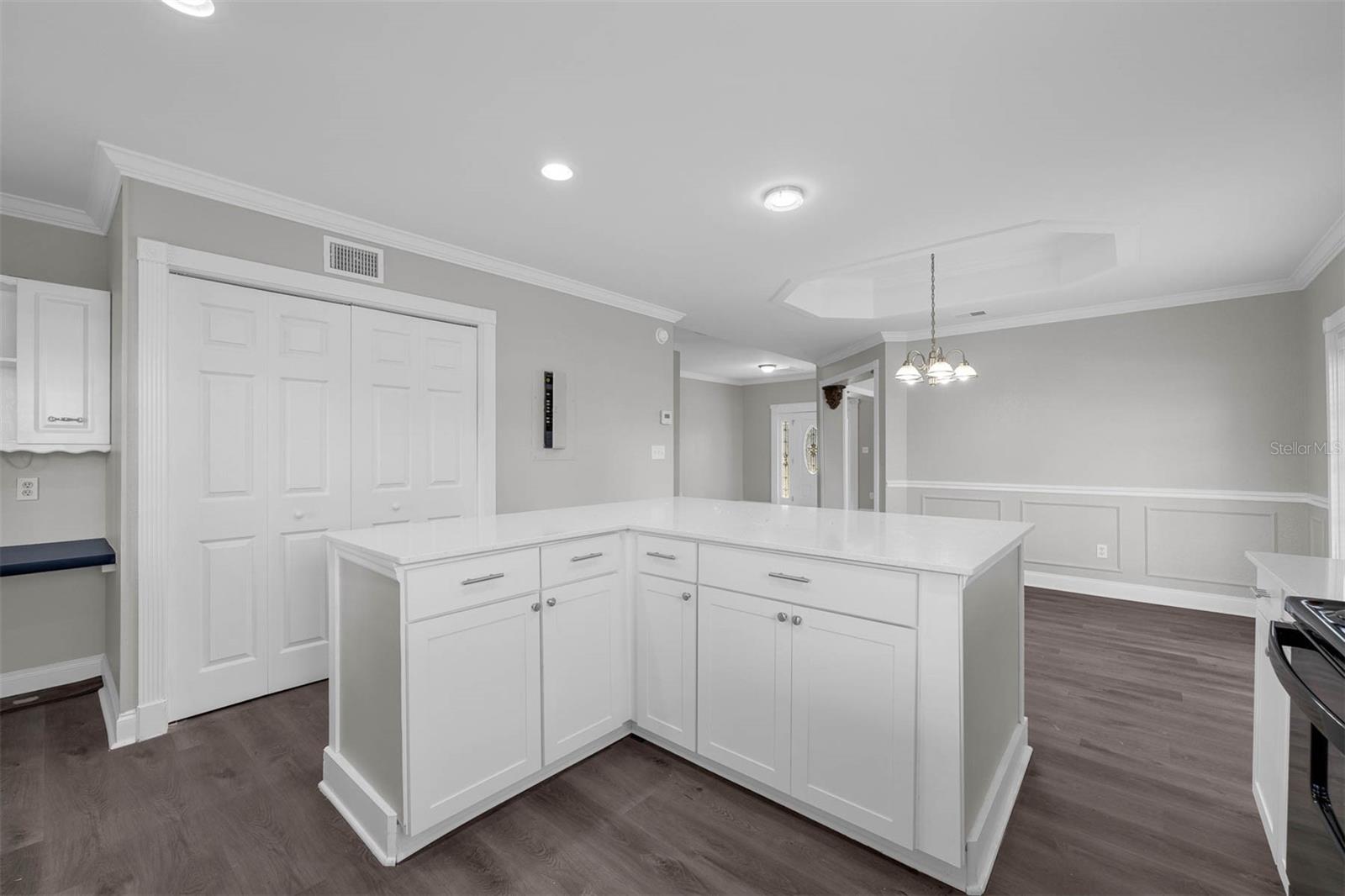 Image 18 of 42 For 803 Jersey Avenue