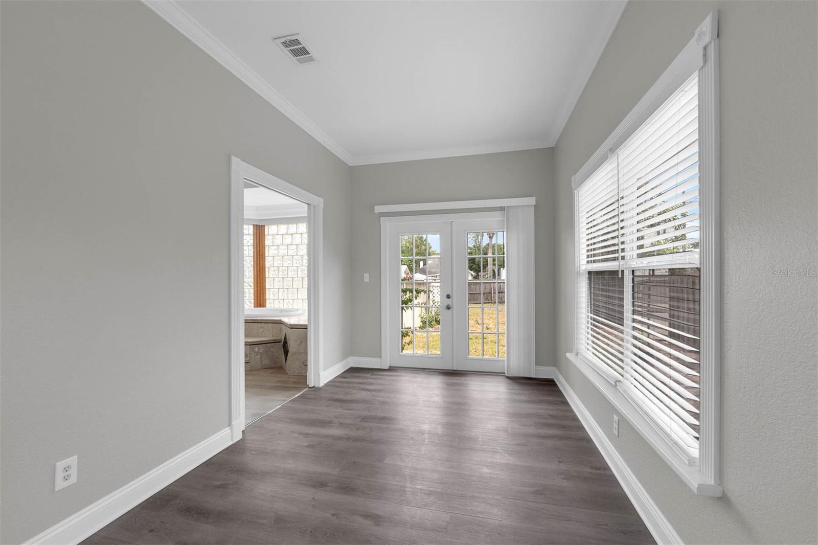 Image 21 of 42 For 803 Jersey Avenue