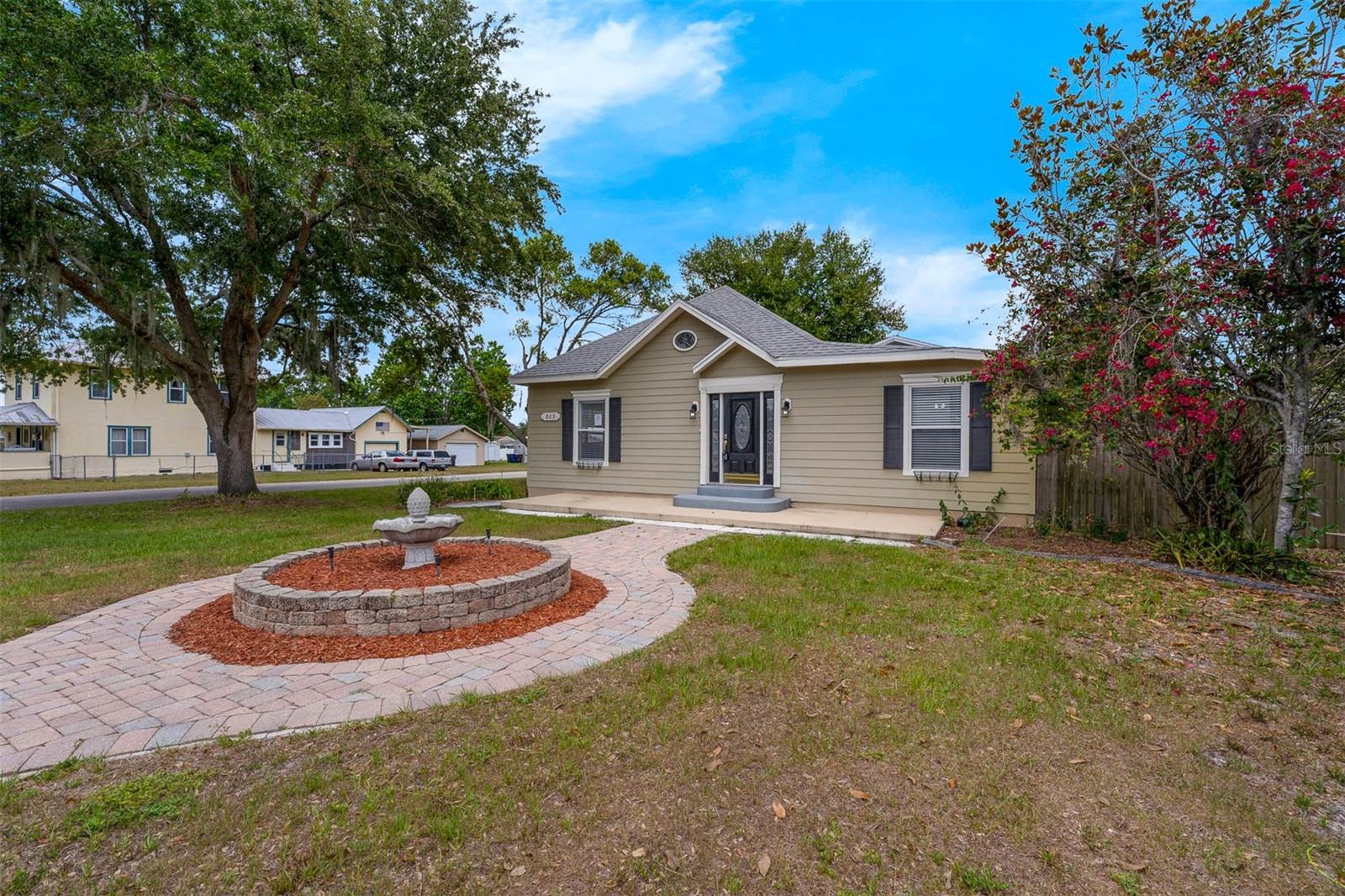 Image 3 of 42 For 803 Jersey Avenue