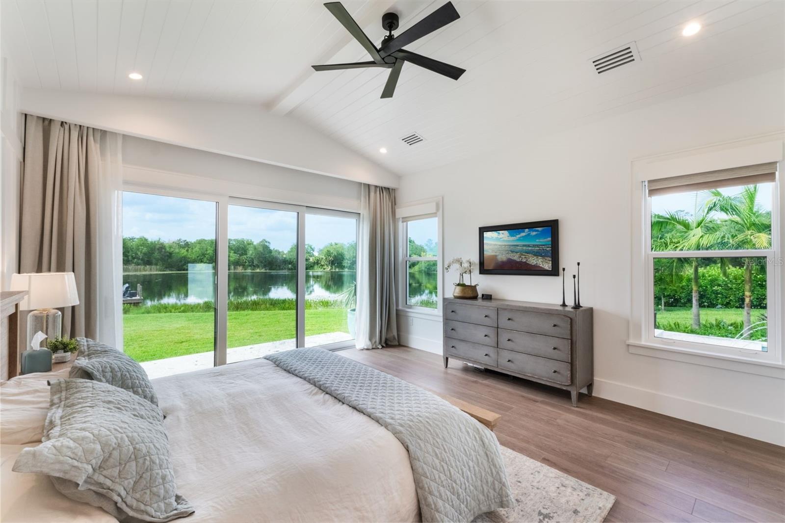 Image 8 of 34 For 1891 Lake Spier Drive