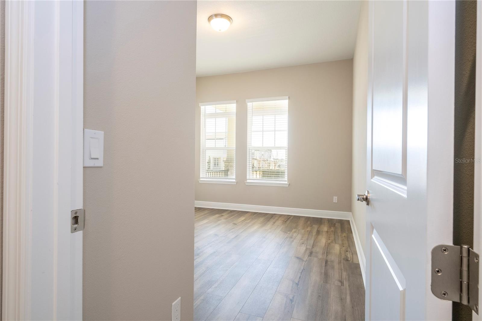 Image 12 of 66 For 16103 Silver Brook Way