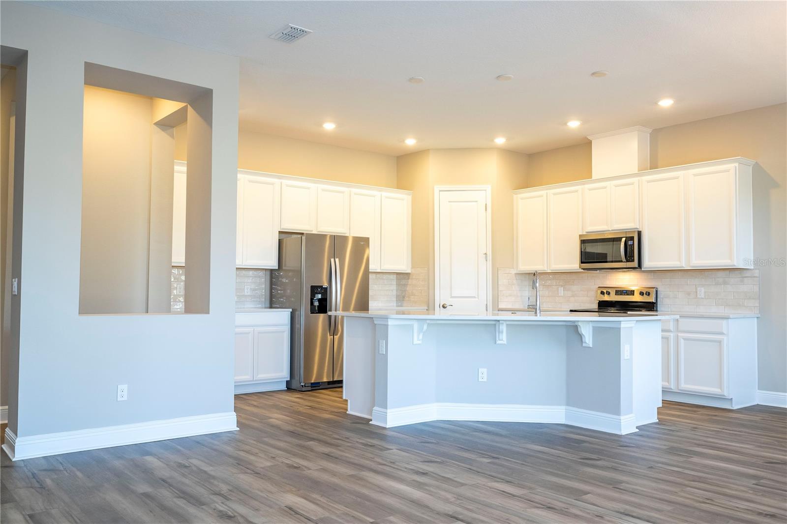 Image 26 of 66 For 16103 Silver Brook Way