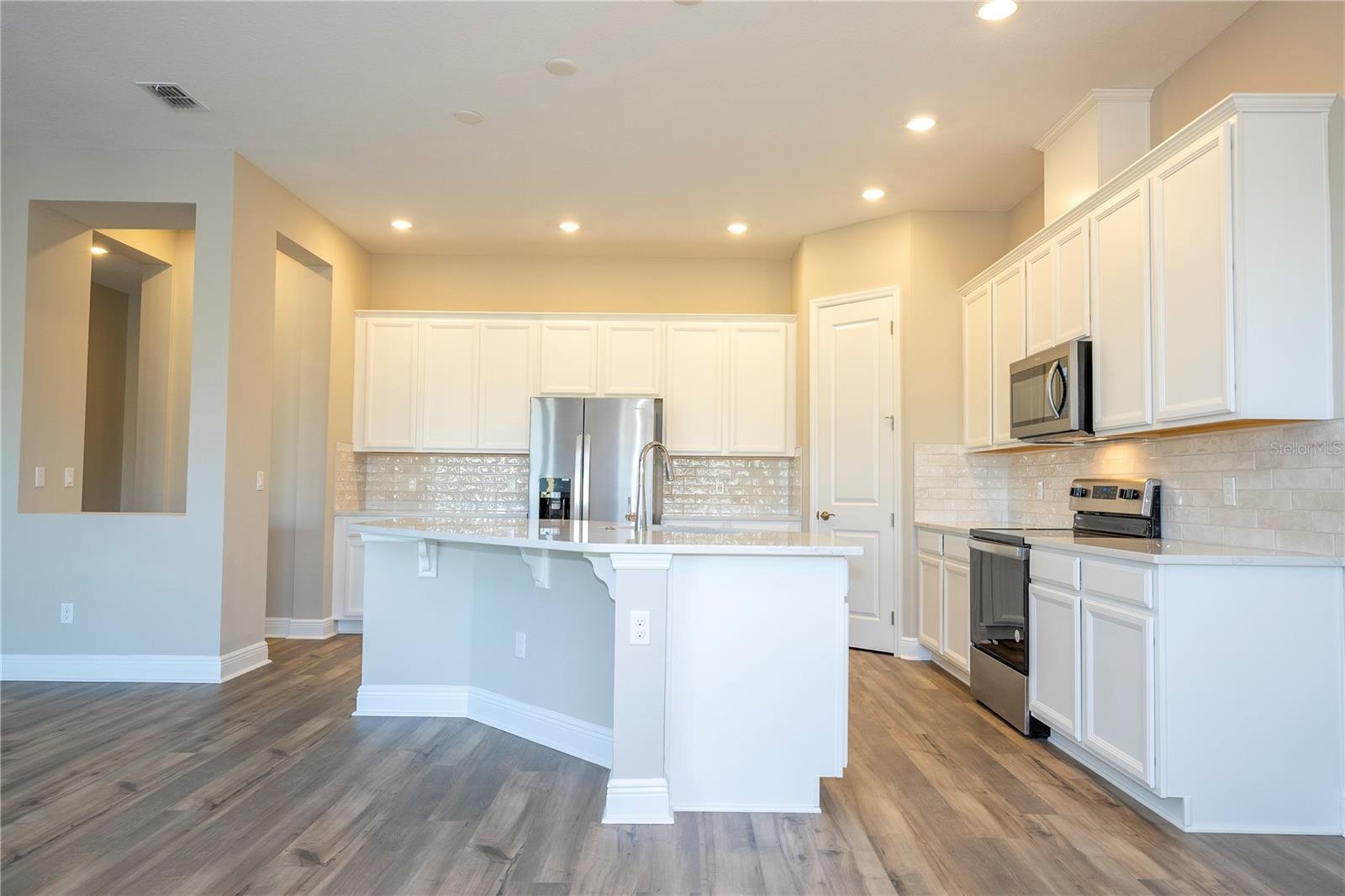 Image 27 of 66 For 16103 Silver Brook Way