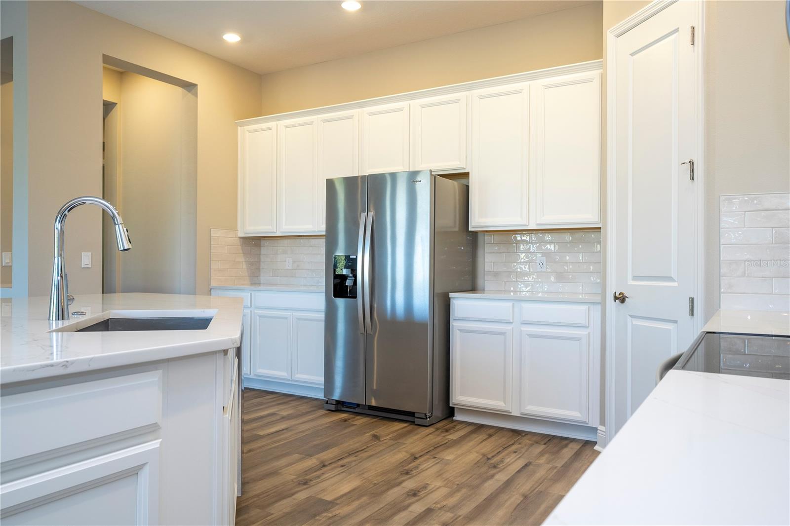 Image 29 of 66 For 16103 Silver Brook Way