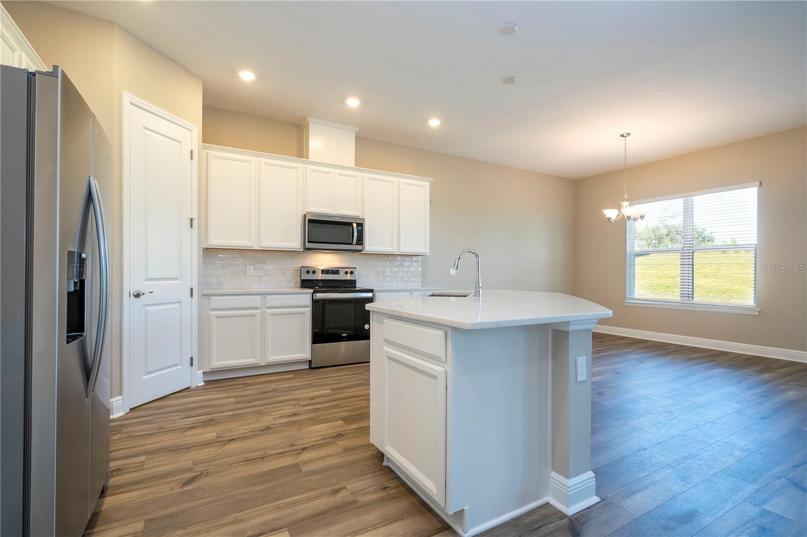 Image 31 of 66 For 16103 Silver Brook Way