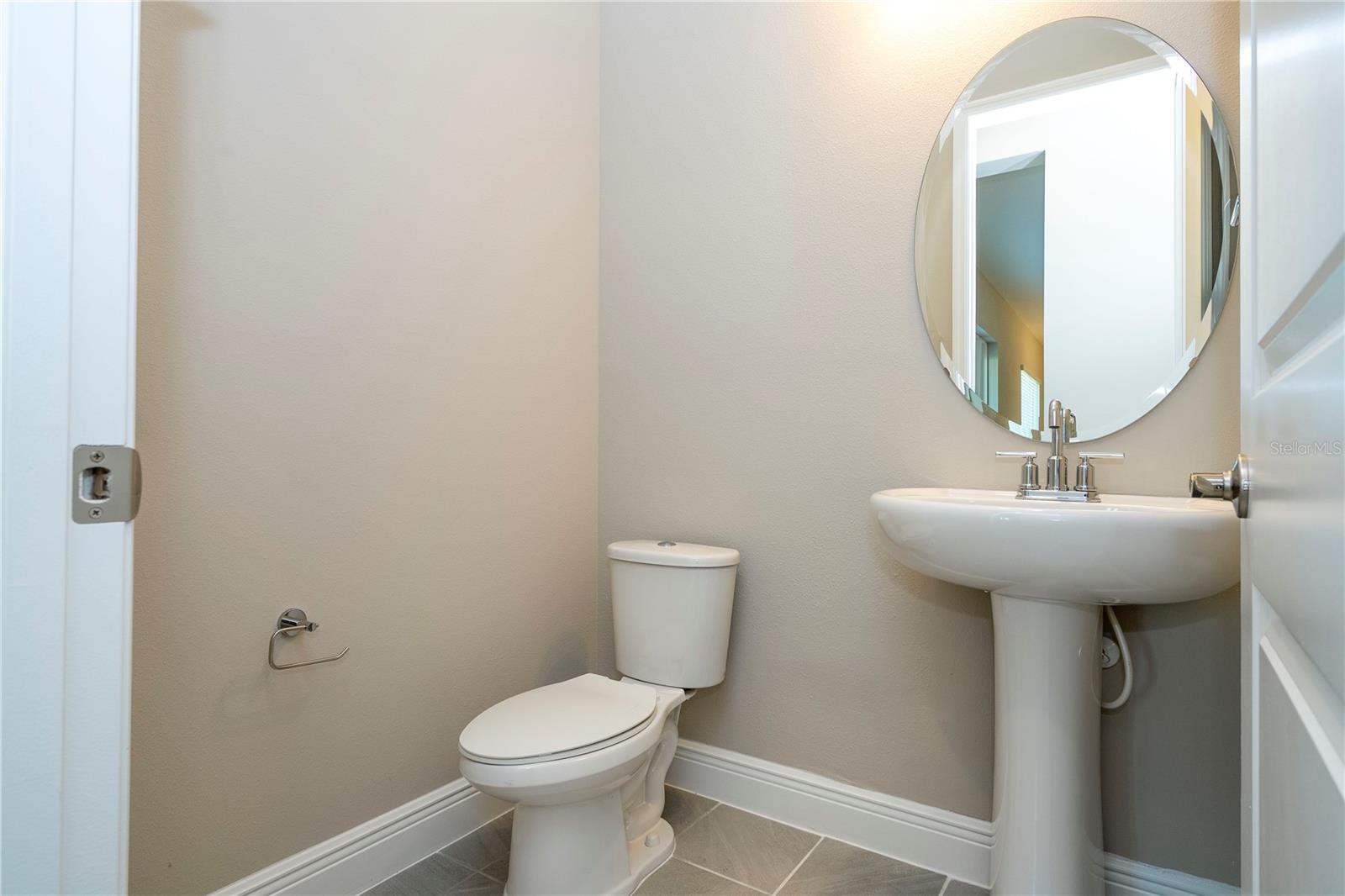 Image 33 of 66 For 16103 Silver Brook Way