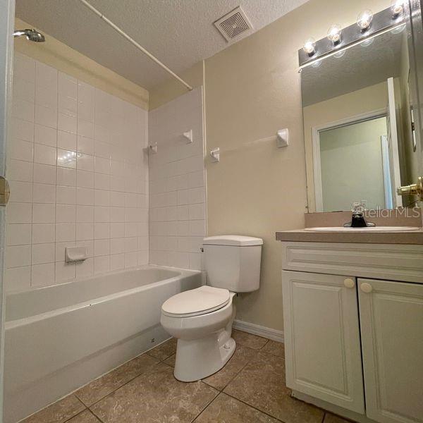 Image 18 of 27 For 2715 Fan Palm Drive