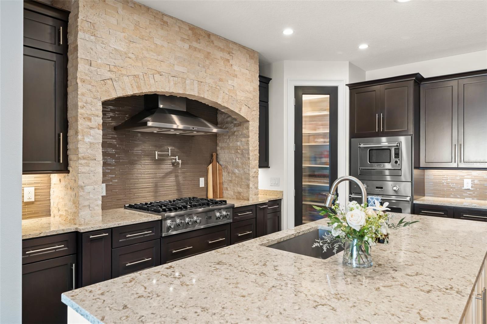 Image 33 of 97 For 1455 Kelso Boulevard