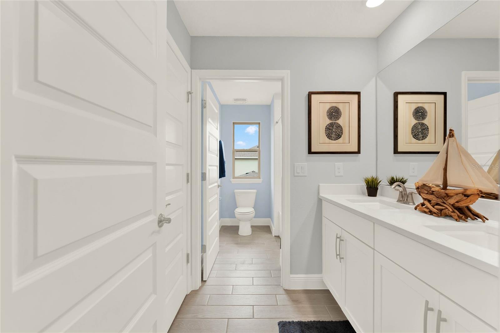 Image 23 of 33 For 11057 Hollow Bay Drive