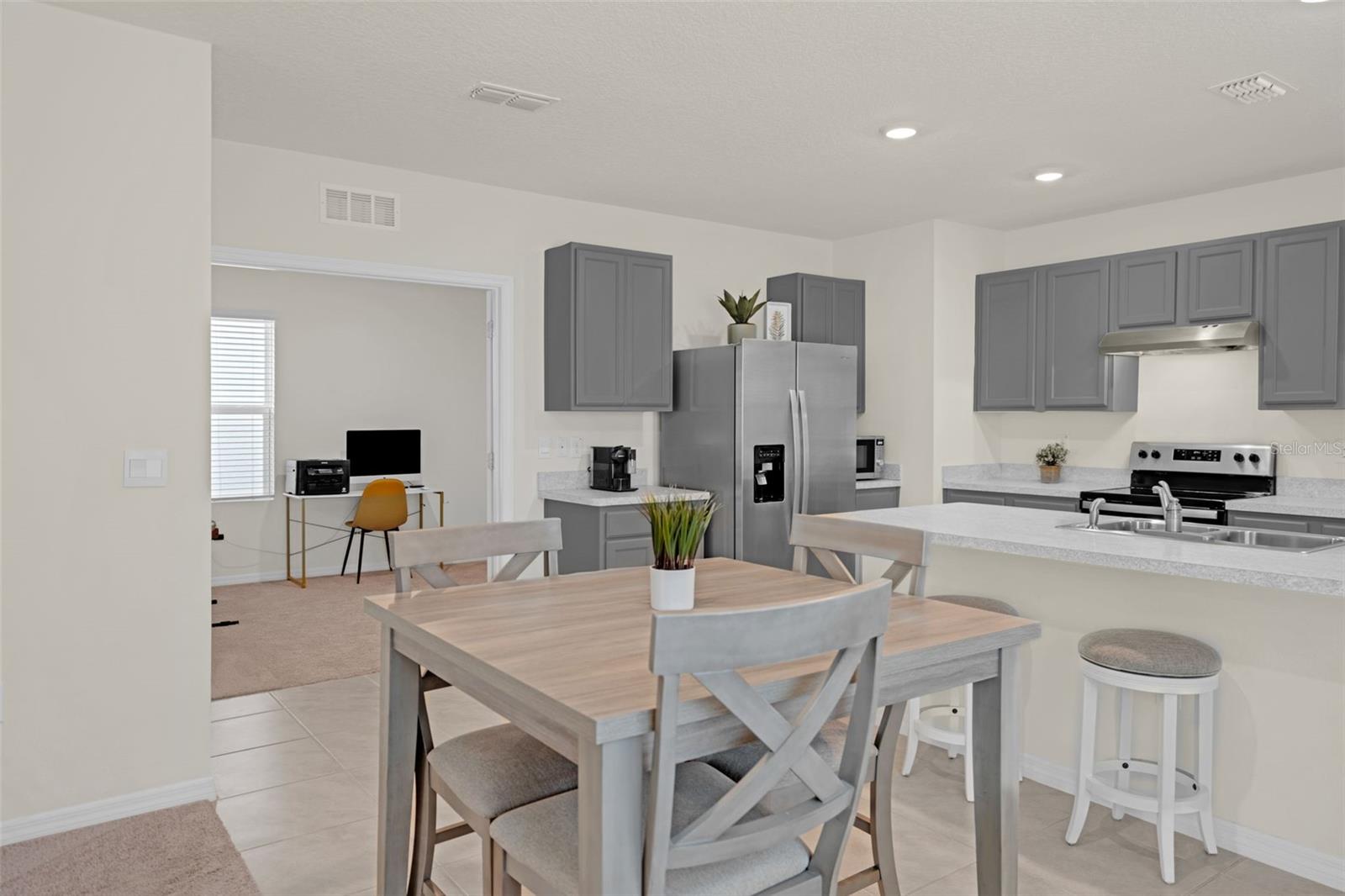 Image 10 of 39 For 1323 Berry Lane