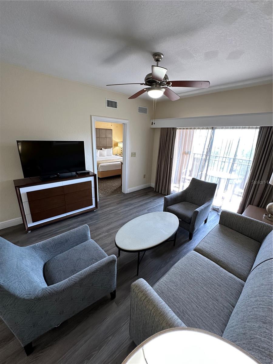 Image 12 of 52 For 12527 Floridays Resort Drive 506-e