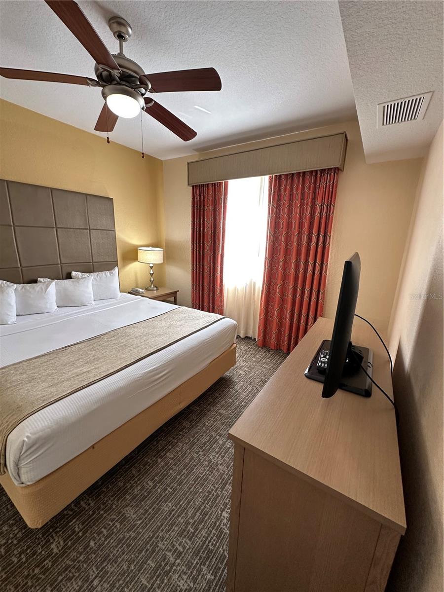 Image 21 of 52 For 12527 Floridays Resort Drive 506-e