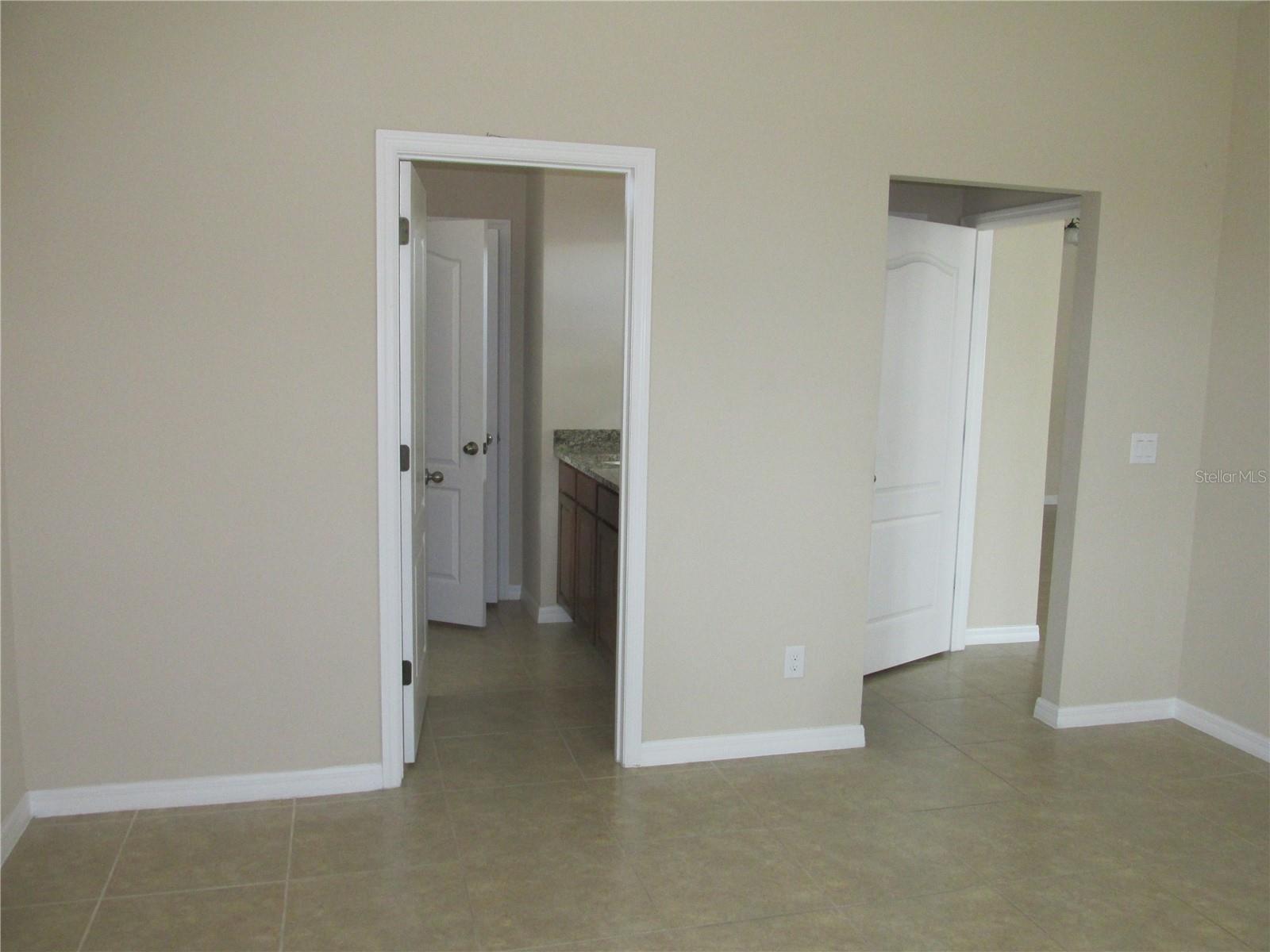 Image 7 of 15 For 4956 Maple Park Street