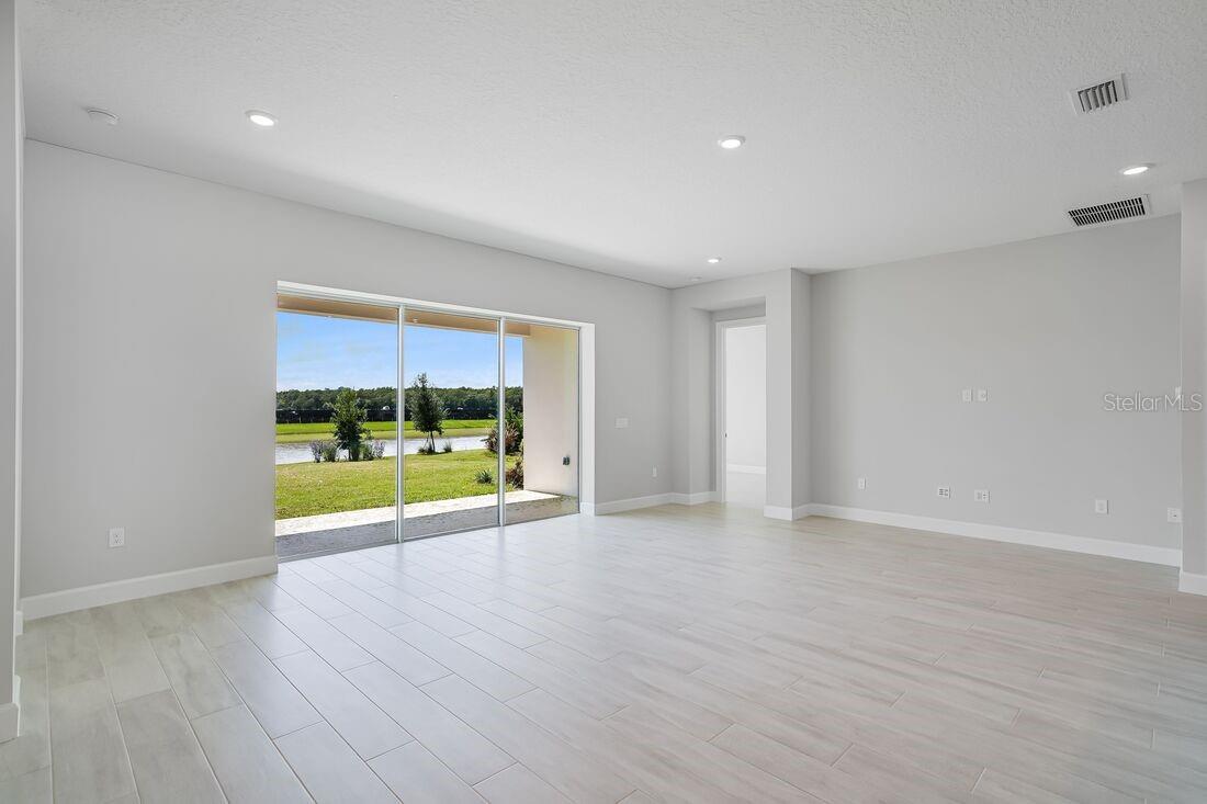 Image 24 of 42 For 5652 Nevis Terrace