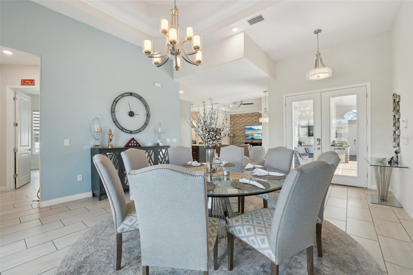 Image 21 of 68 For 2586 Lancaster Ridge