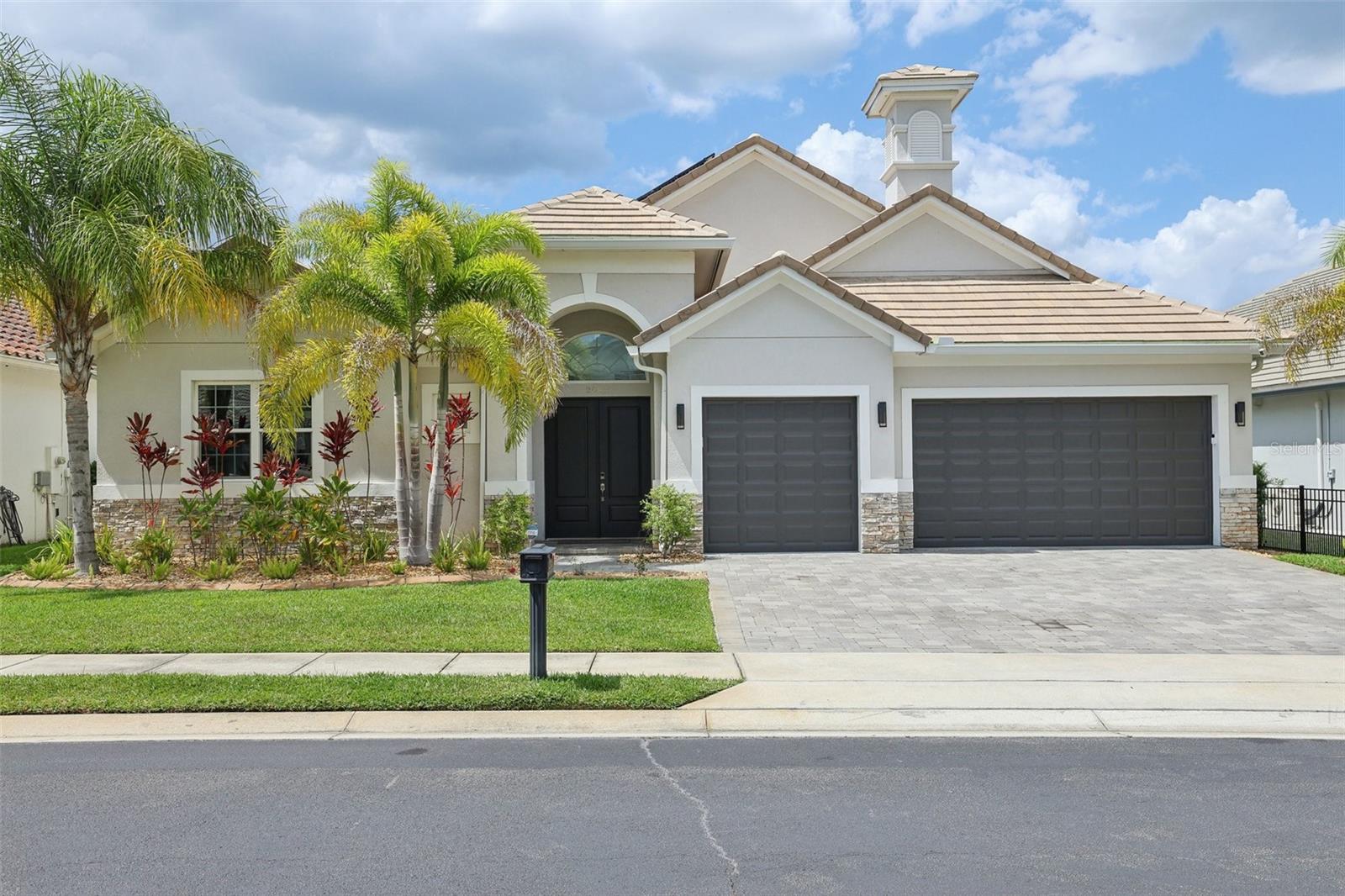 Image 3 of 68 For 2586 Lancaster Ridge