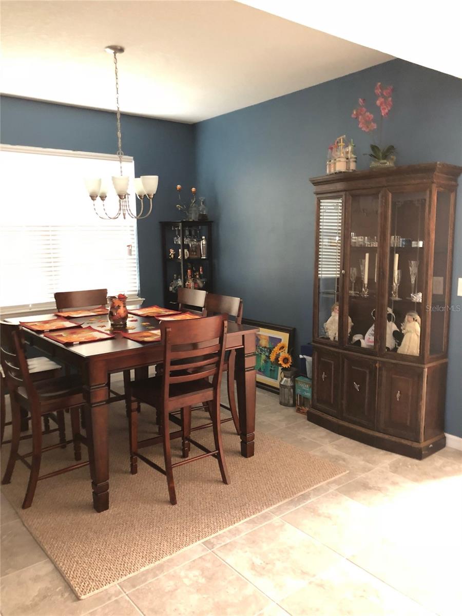 Image 4 of 9 For 2819 Stonegate Drive