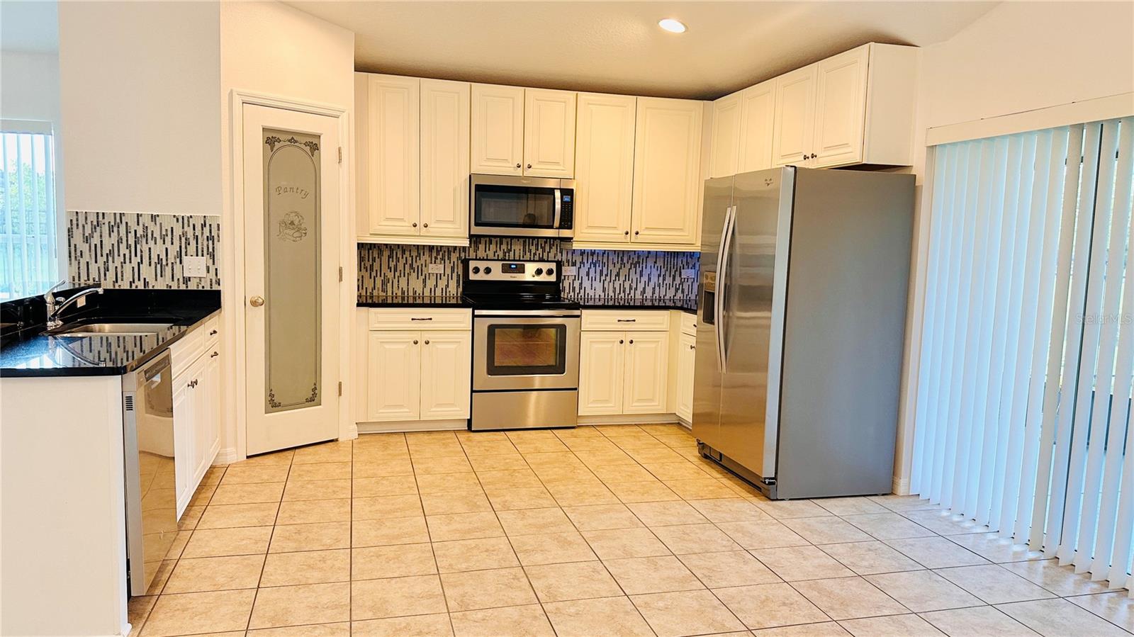 Image 4 of 12 For 15637 Carina Drive