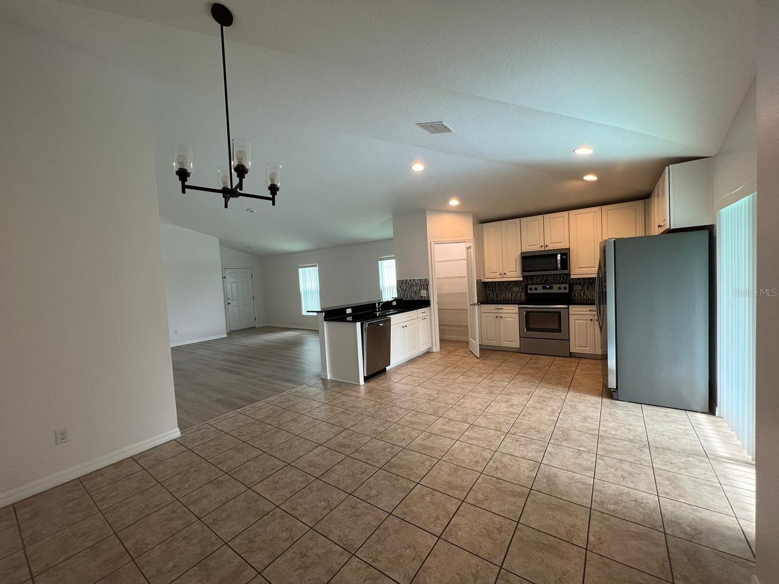 Image 5 of 12 For 15637 Carina Drive