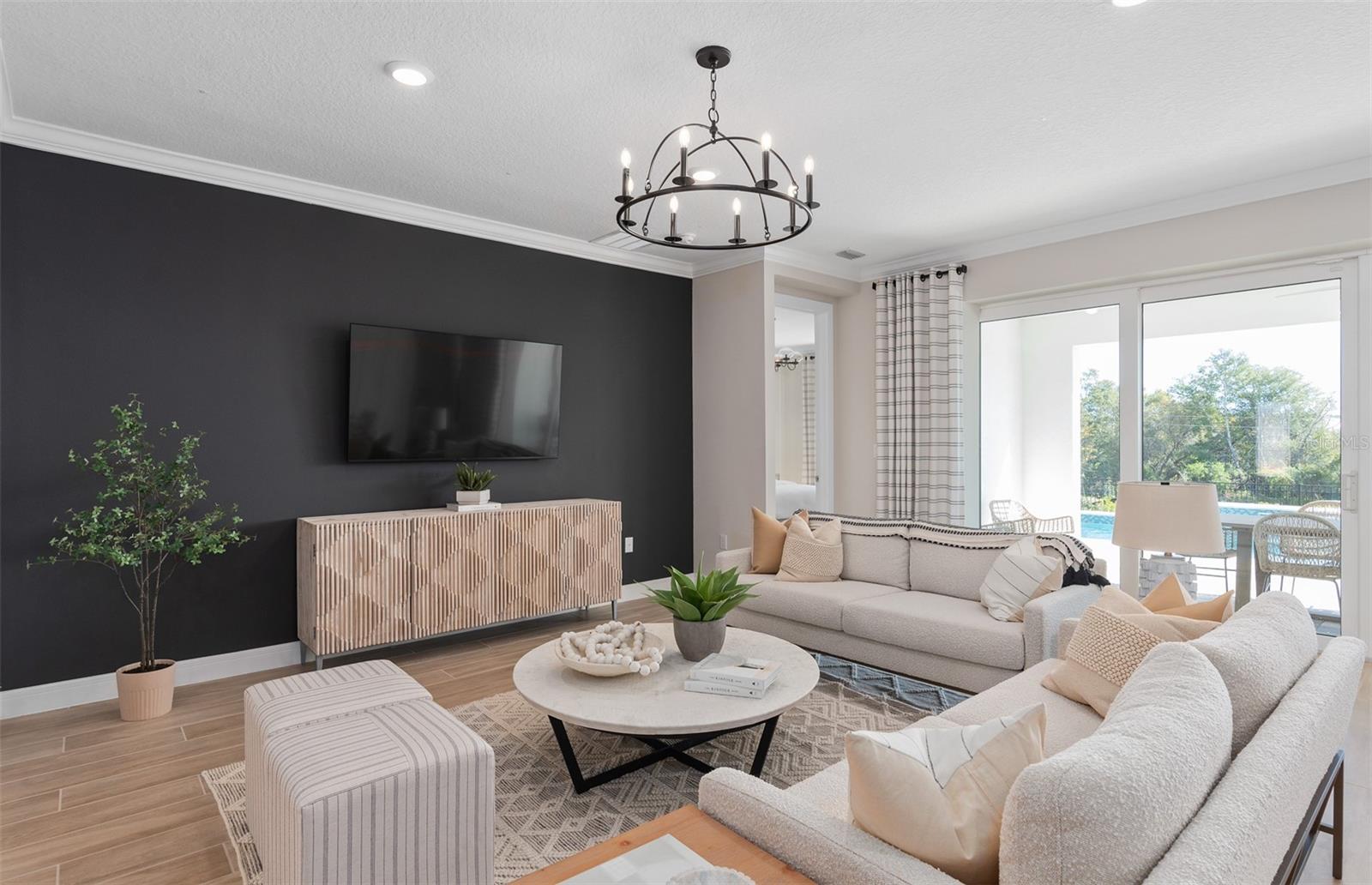 Image 15 of 40 For 6035 Blue View Way