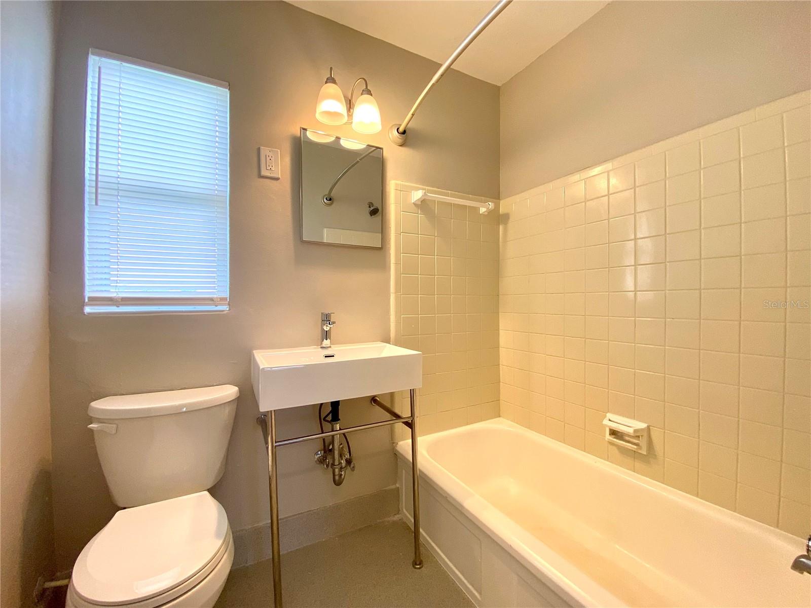 Image 15 of 25 For 311 Lake Annie Drive