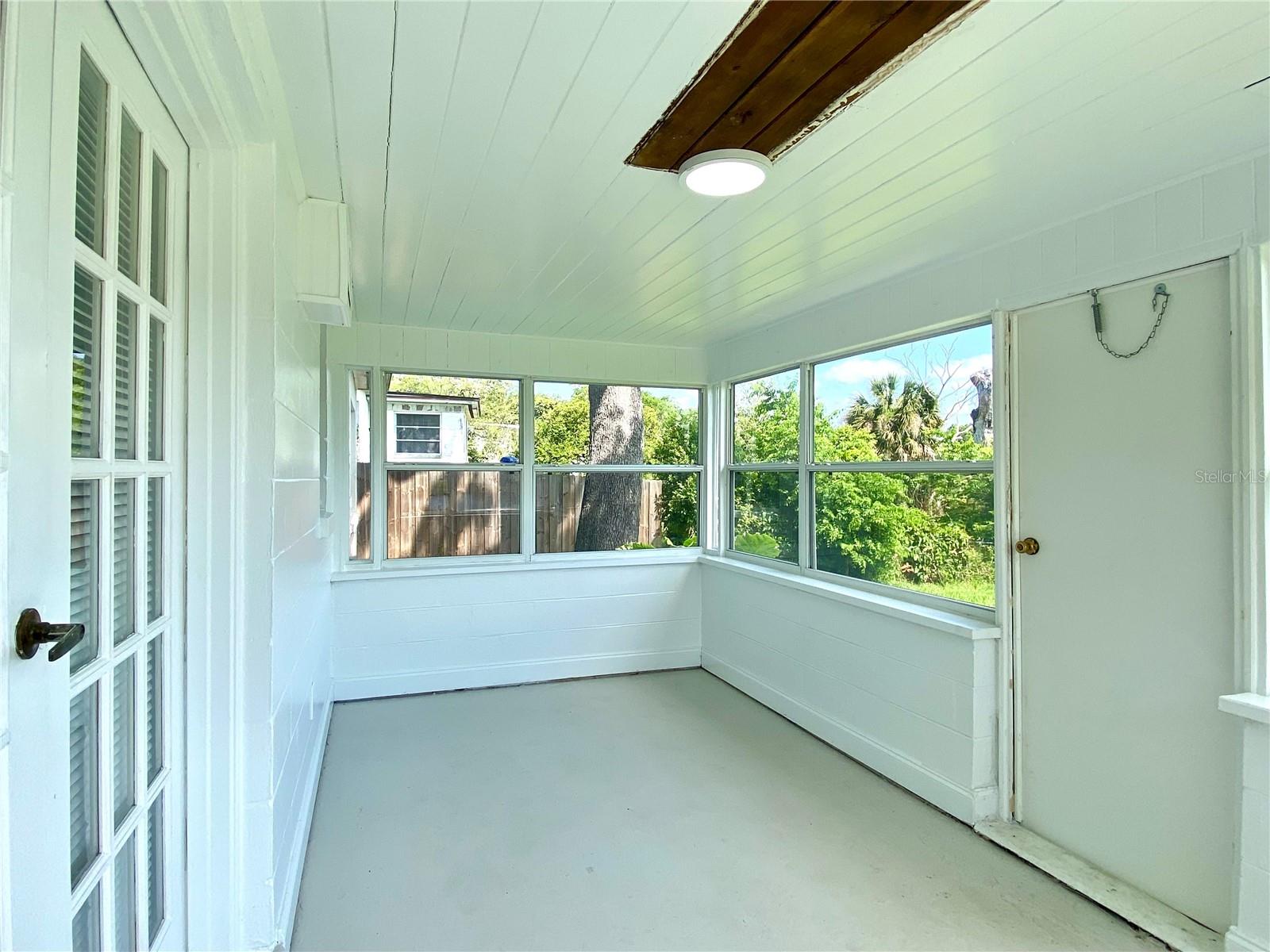 Image 5 of 25 For 311 Lake Annie Drive
