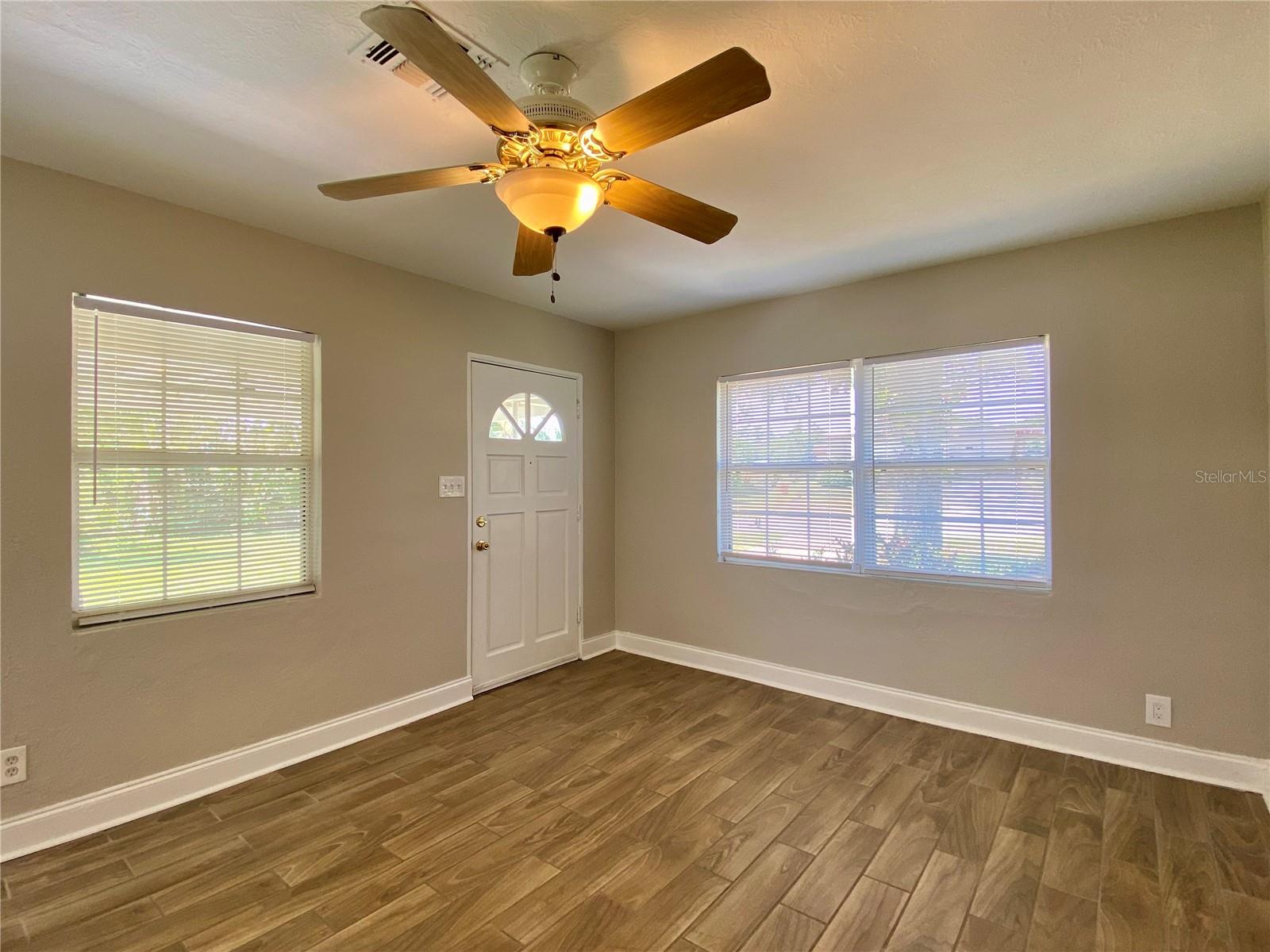 Image 9 of 25 For 311 Lake Annie Drive