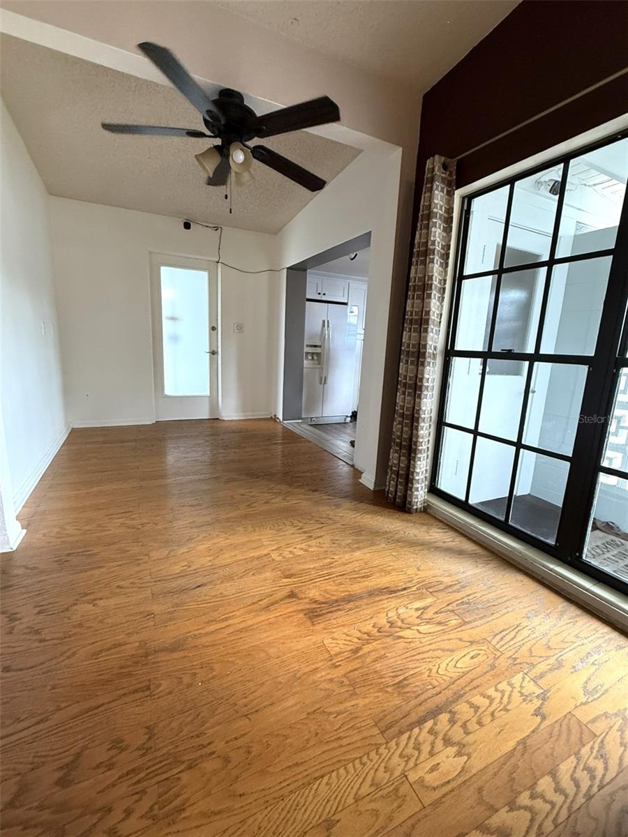 Image 11 of 46 For 6615 Beamer Way