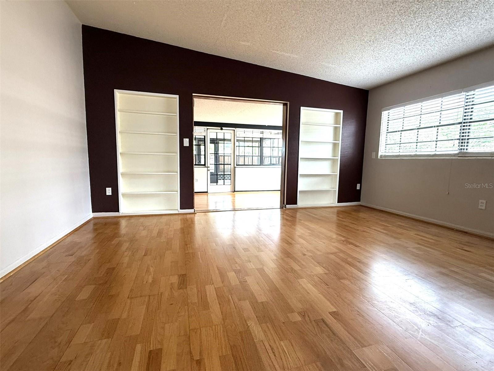 Image 7 of 46 For 6615 Beamer Way