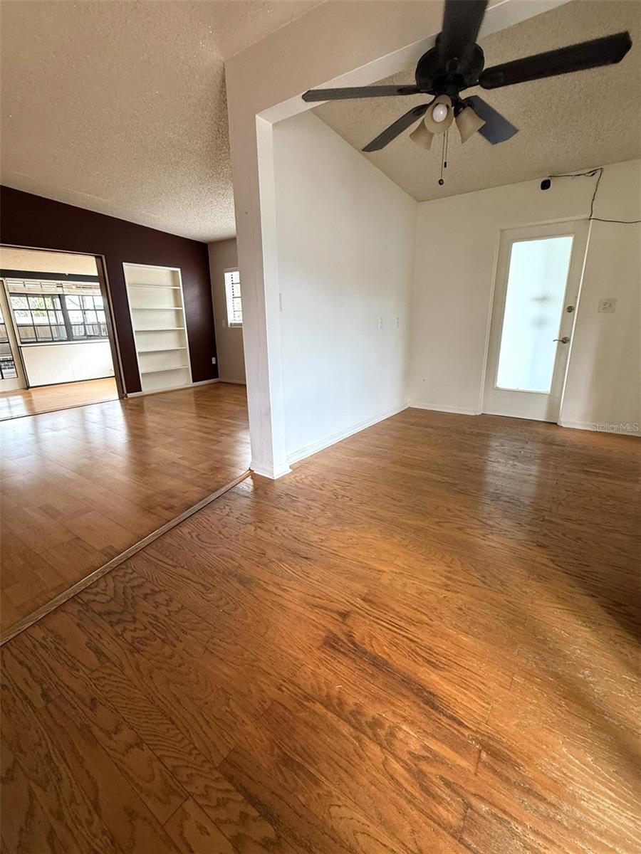 Image 9 of 46 For 6615 Beamer Way