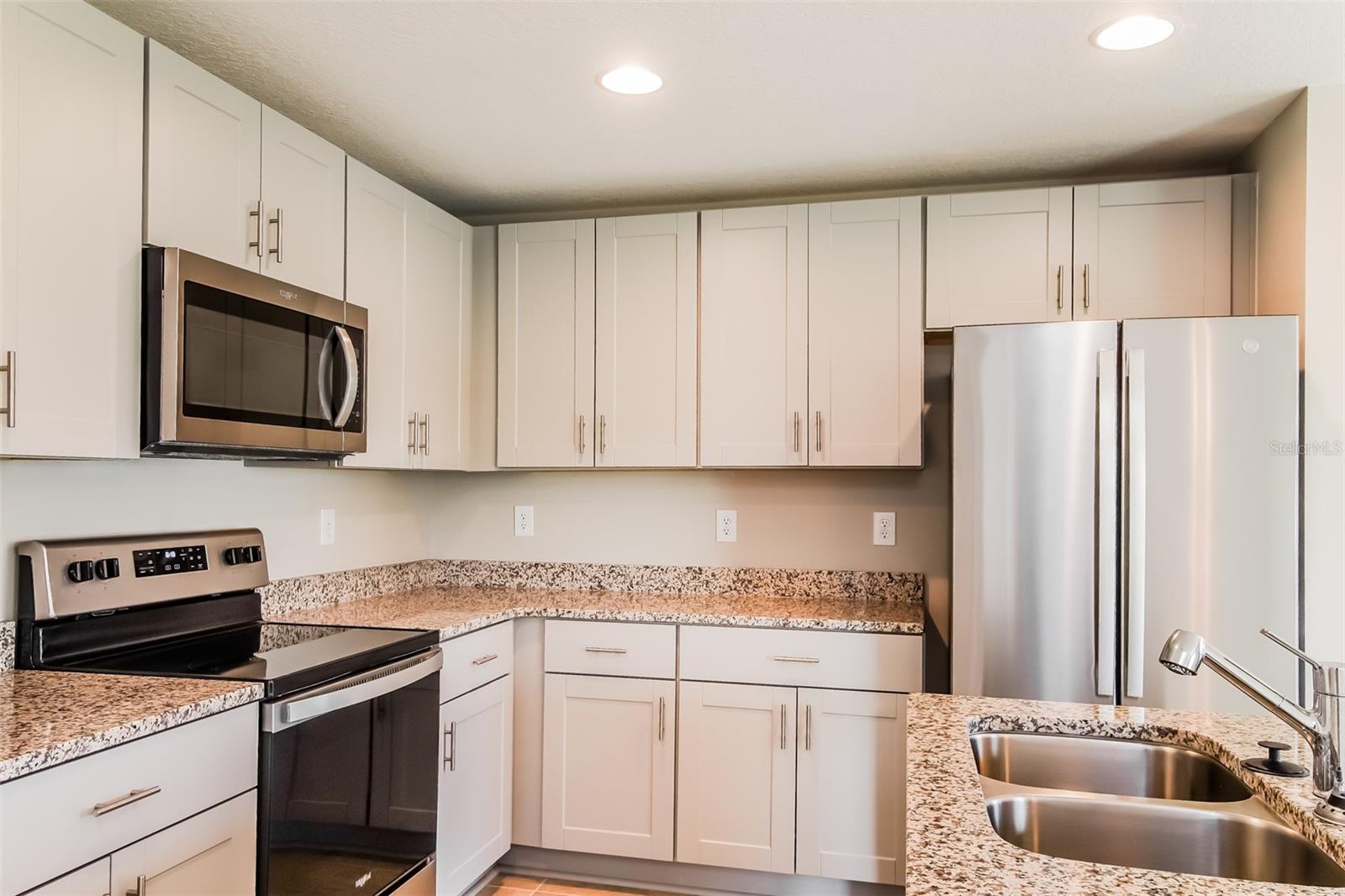 Image 5 of 15 For 646 Lindbergh Way