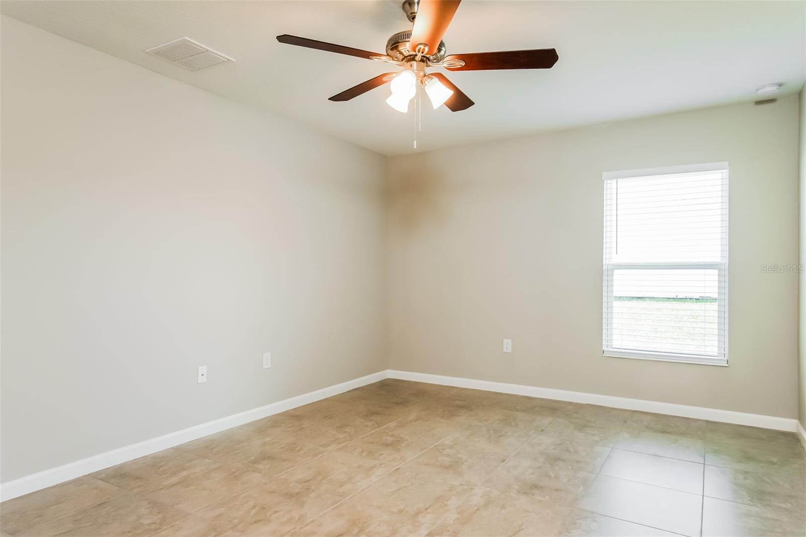 Image 8 of 15 For 646 Lindbergh Way