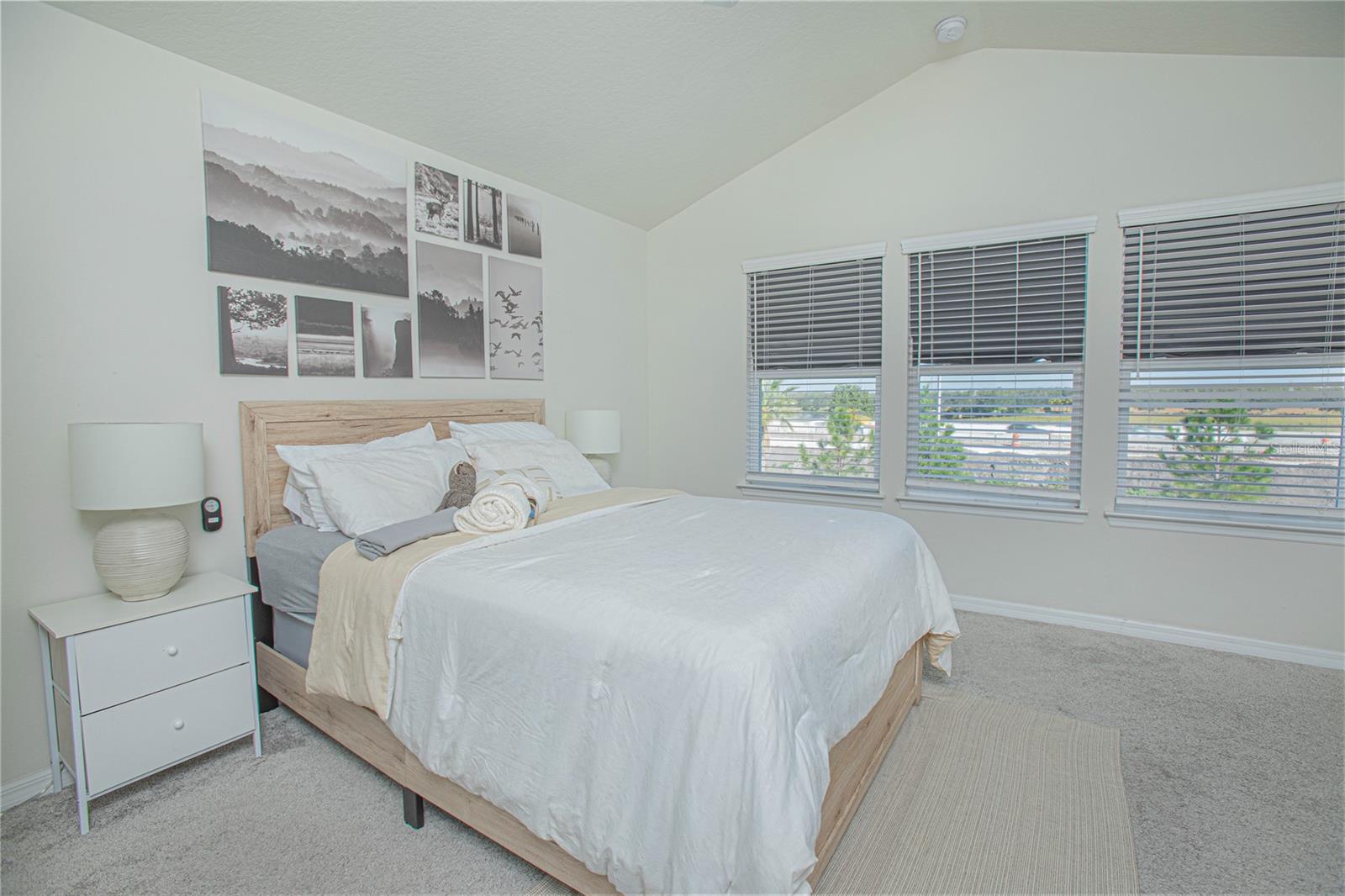 Image 7 of 23 For 3851 Plainview Drive
