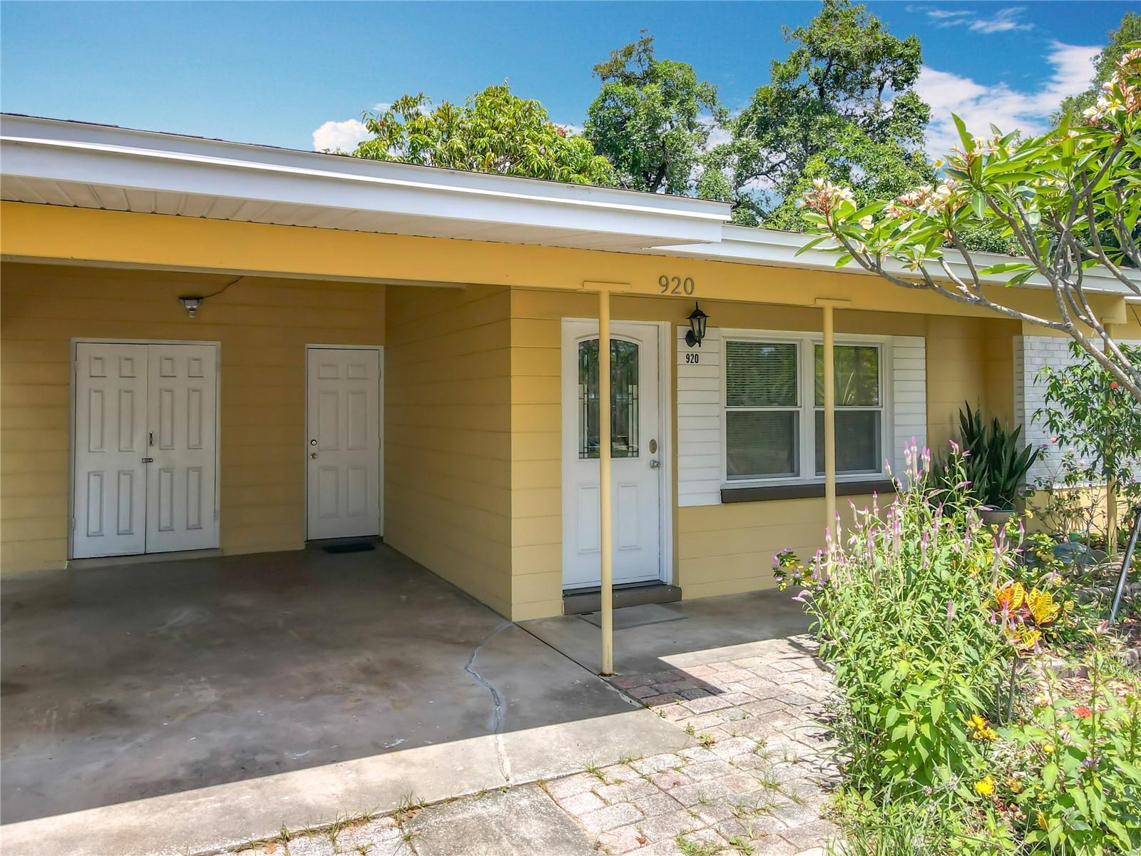 Image 5 of 51 For 920 Gloriosa Avenue